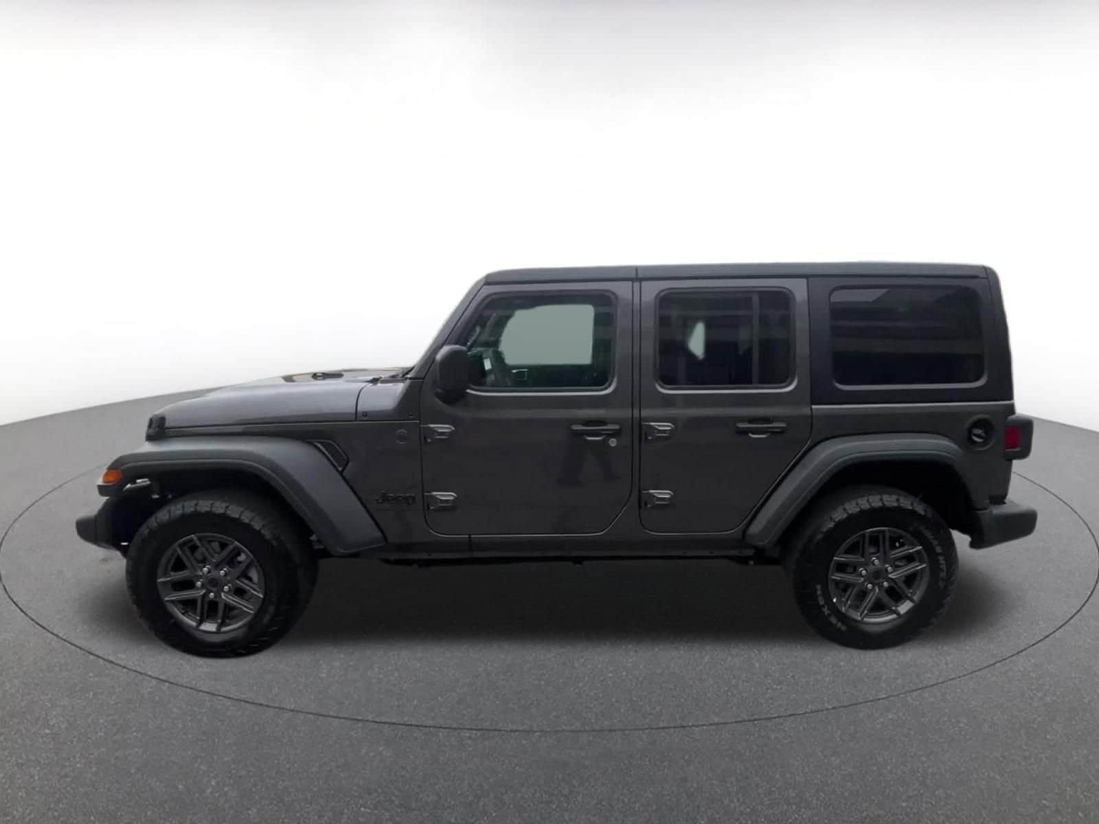 Thumbnail: 2025 Jeep Wrangler - 11