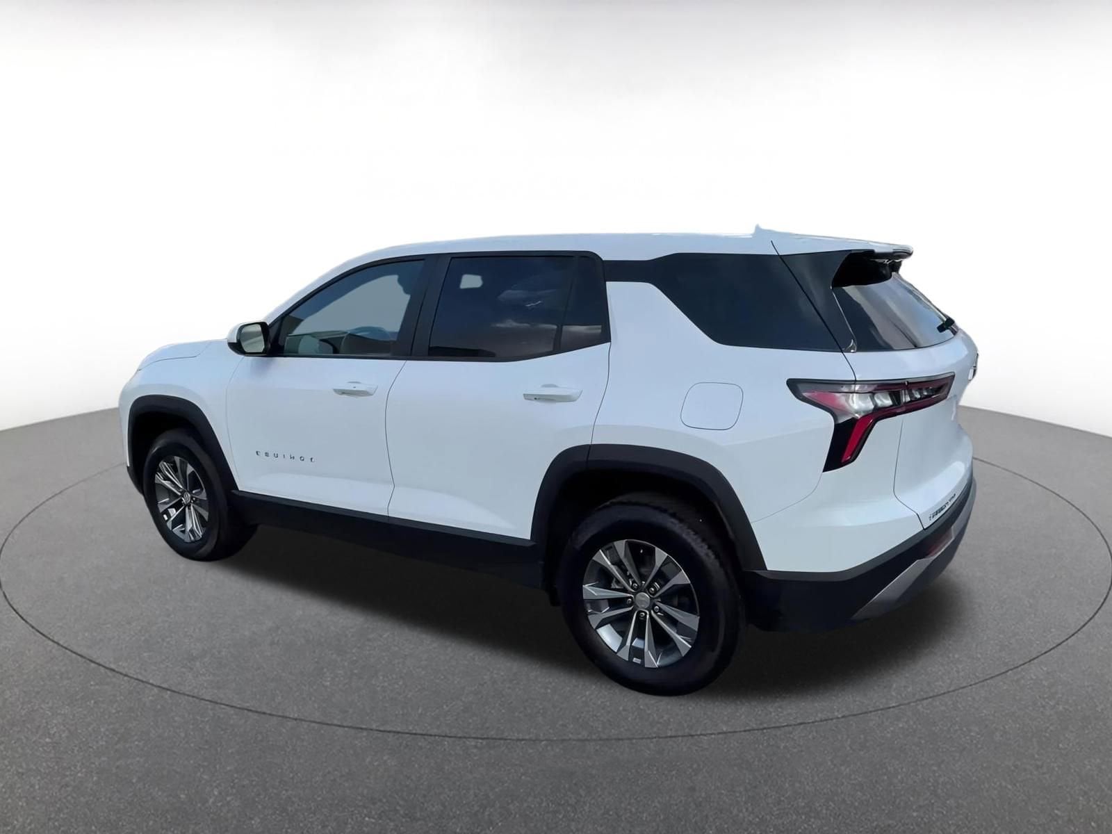 Thumbnail: 2025 Chevrolet Equinox - 10