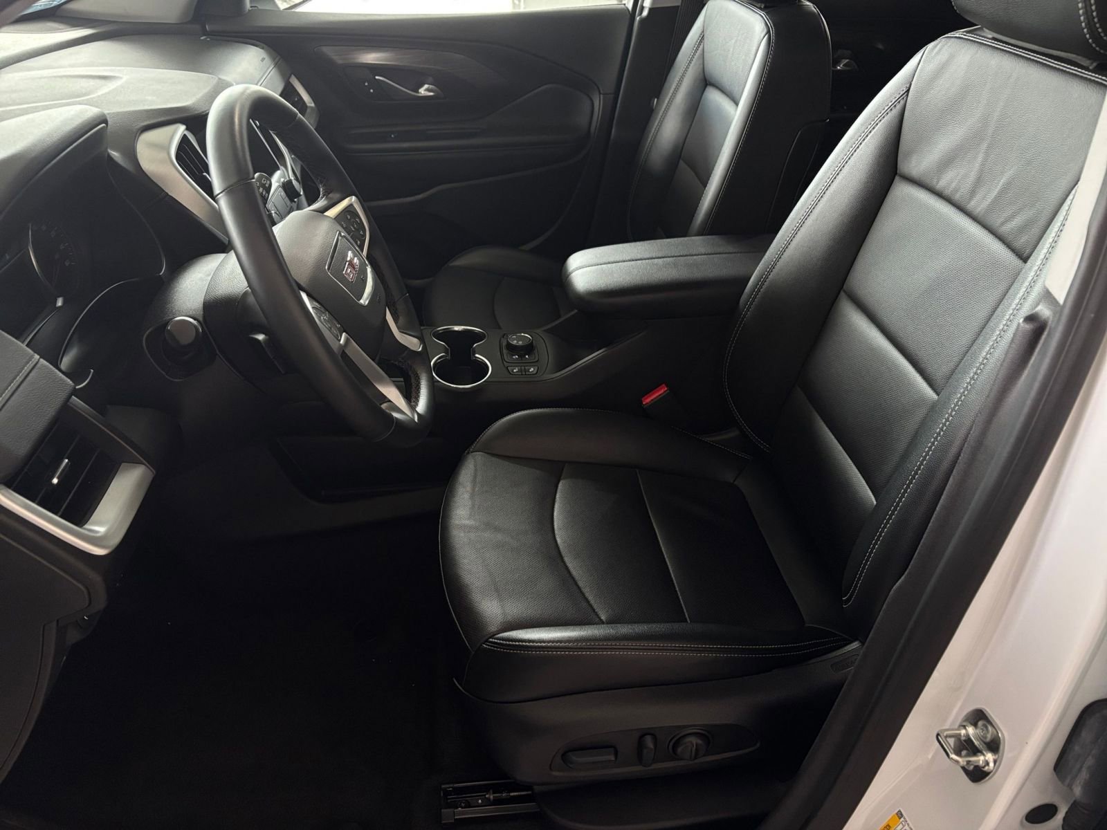 Thumbnail: 2024 GMC Terrain - 27