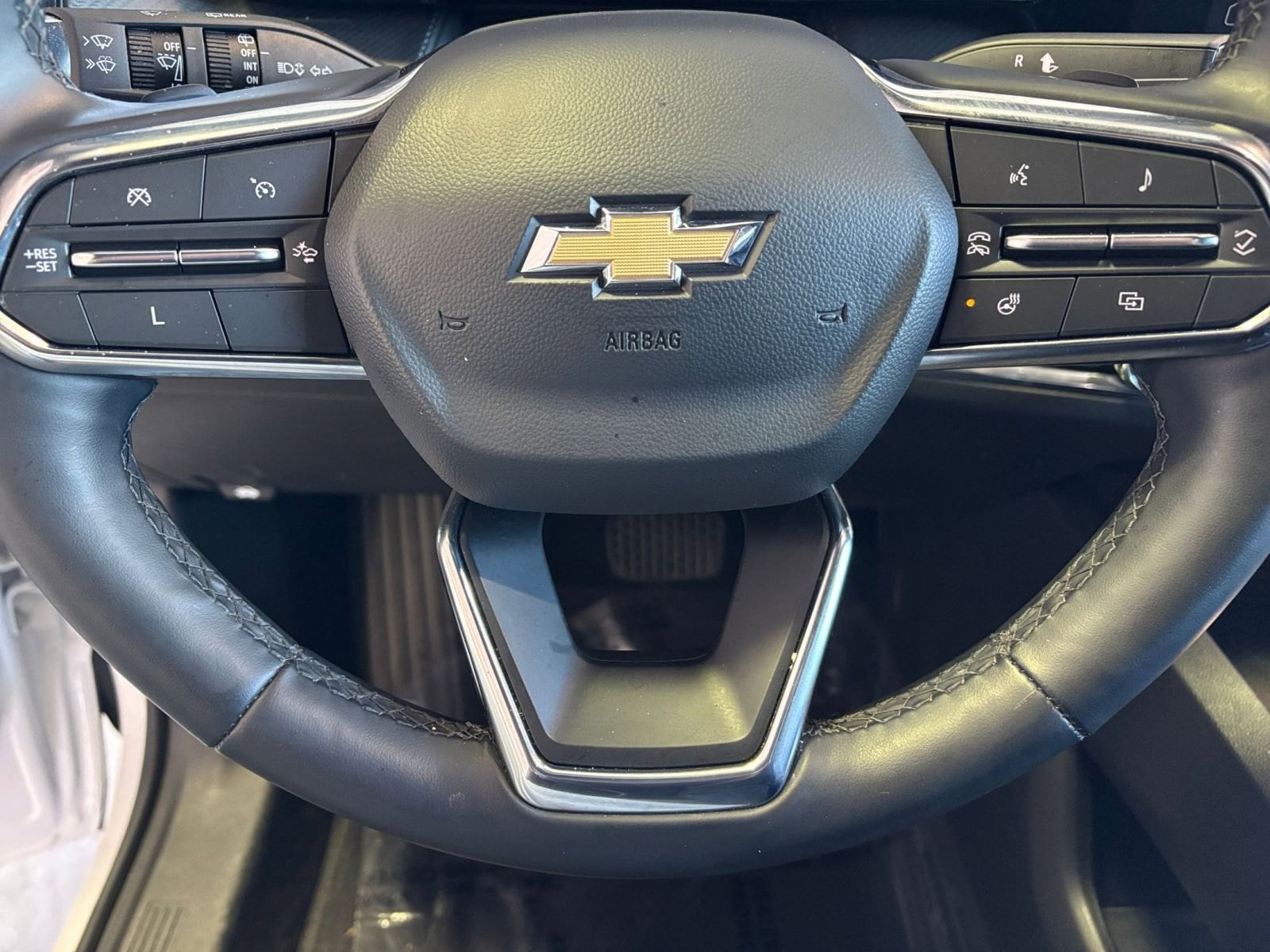 Thumbnail: 2025 Chevrolet Equinox - 29