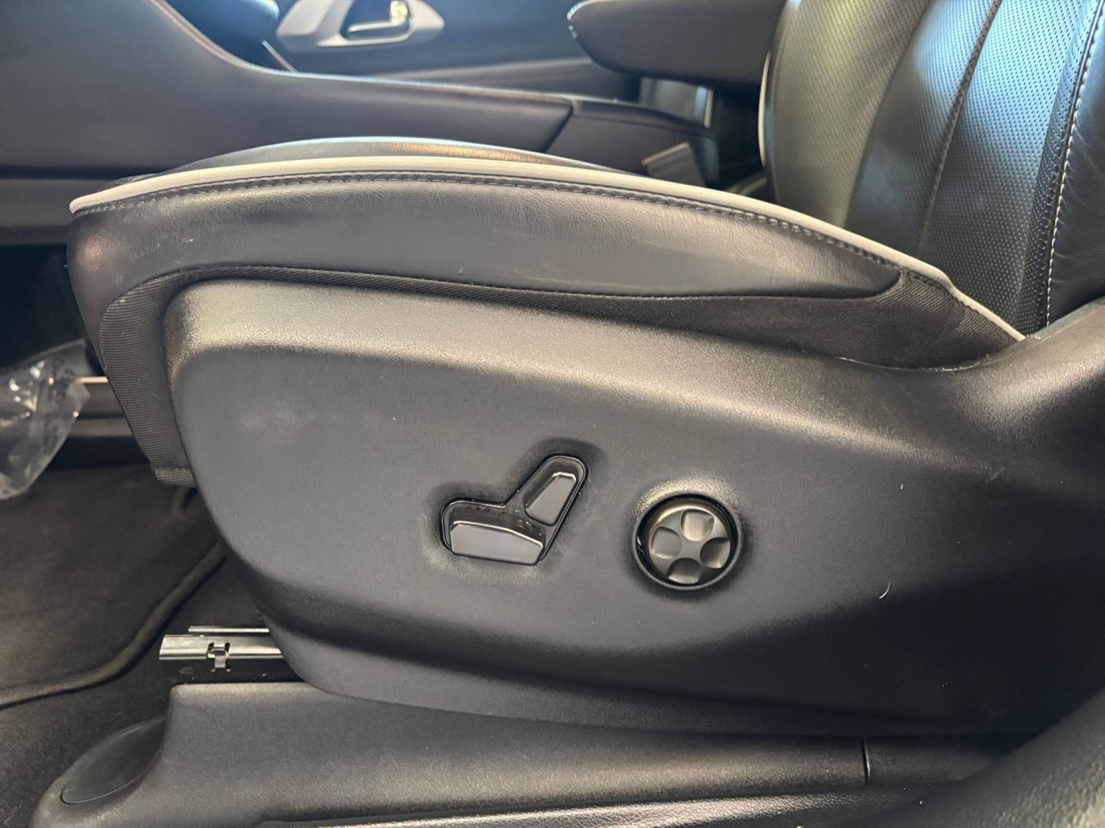 Thumbnail: 2025 Chrysler Pacifica - 23