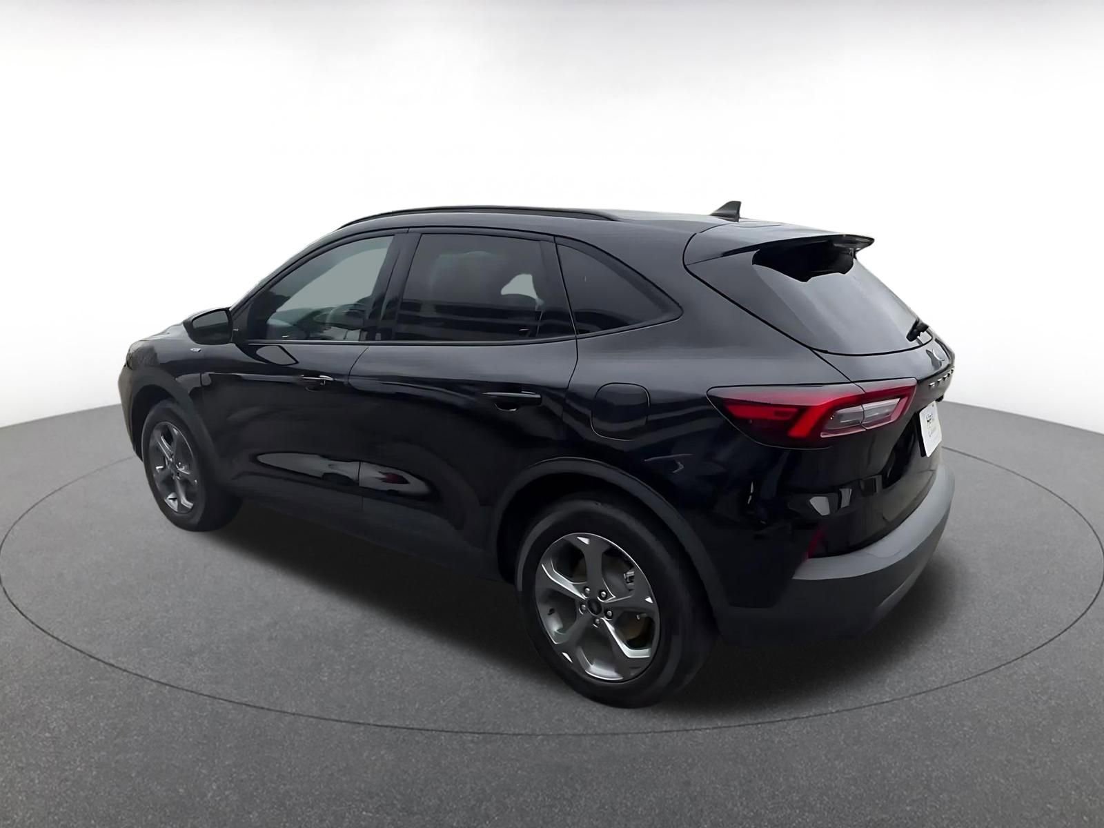 Thumbnail: 2025 Ford Escape - 10