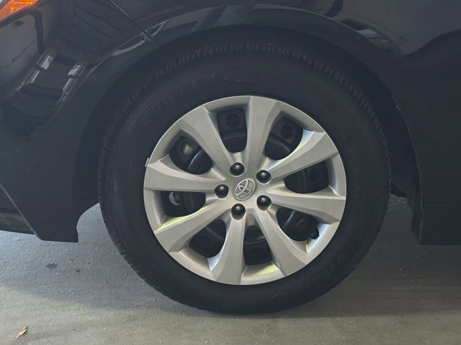 Thumbnail: 2025 Toyota Corolla - 29