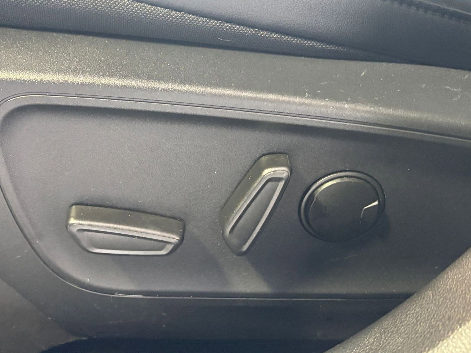 Thumbnail: 2025 Ford Escape - 23