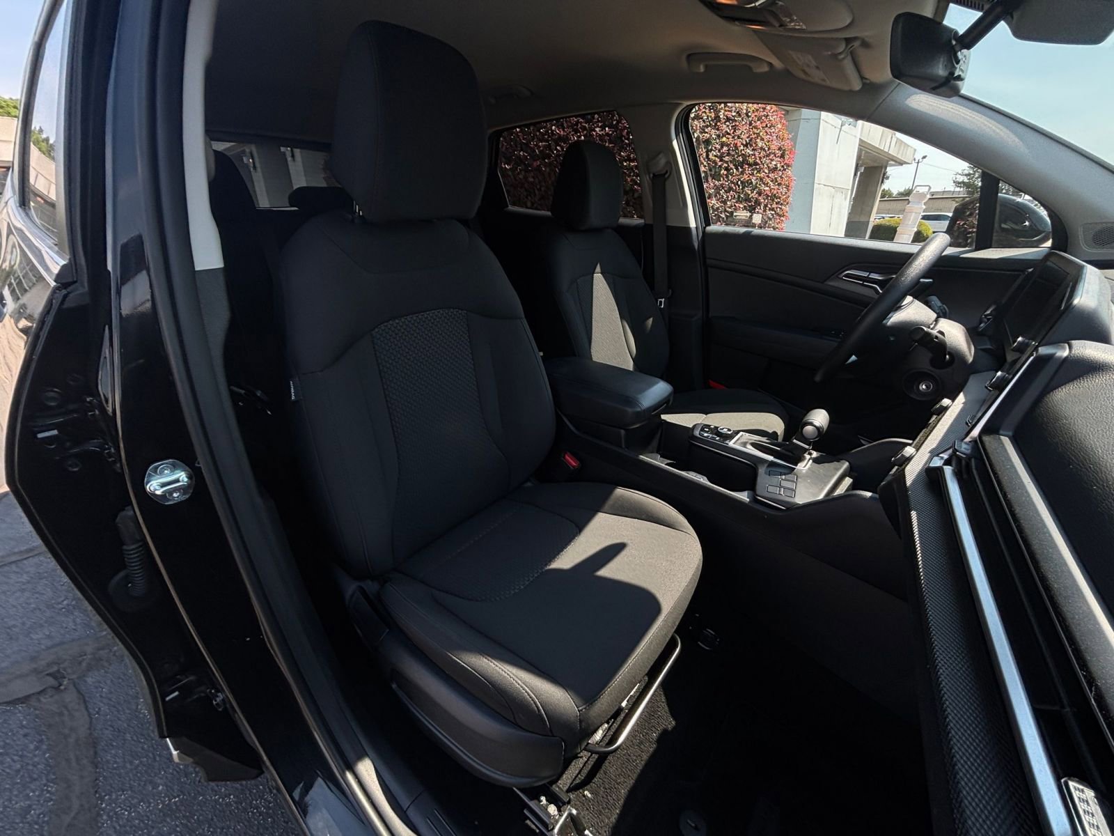 Thumbnail: 2025 Kia Sportage - 35