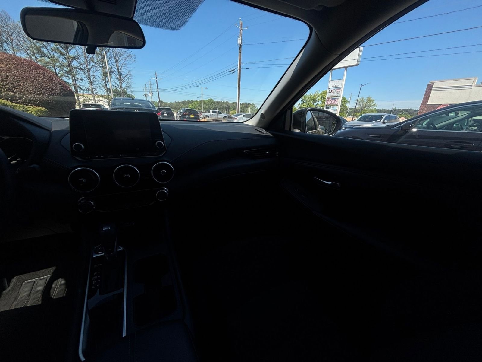 Thumbnail: 2025 Nissan Sentra - 32