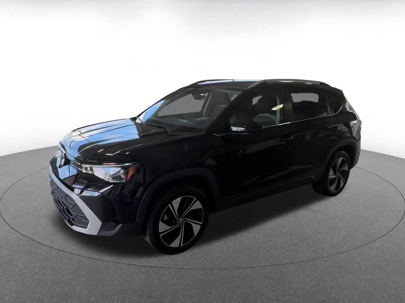 Thumbnail: 2025 Volkswagen Taos - 7