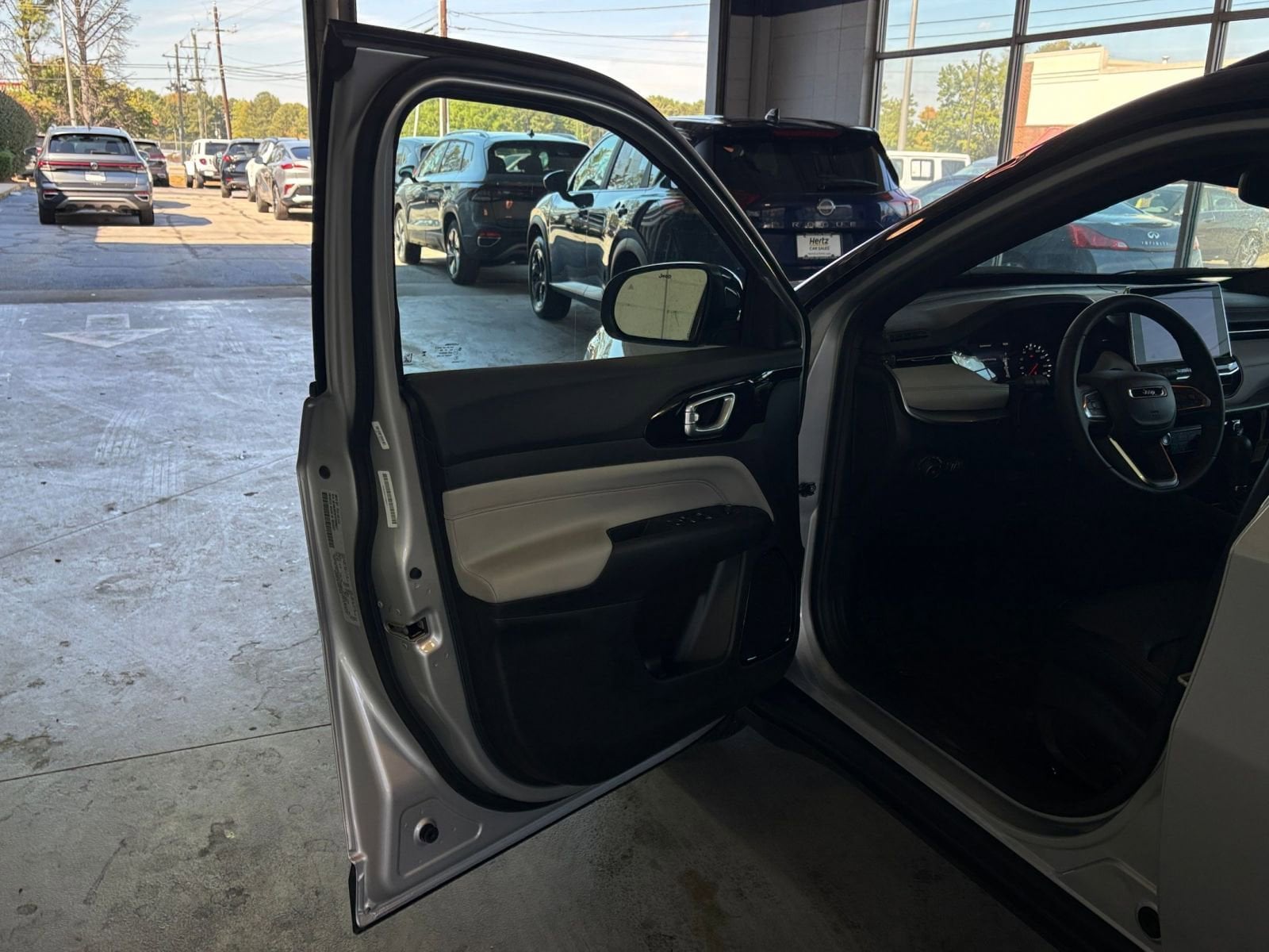 Thumbnail: 2025 Jeep Compass - 20