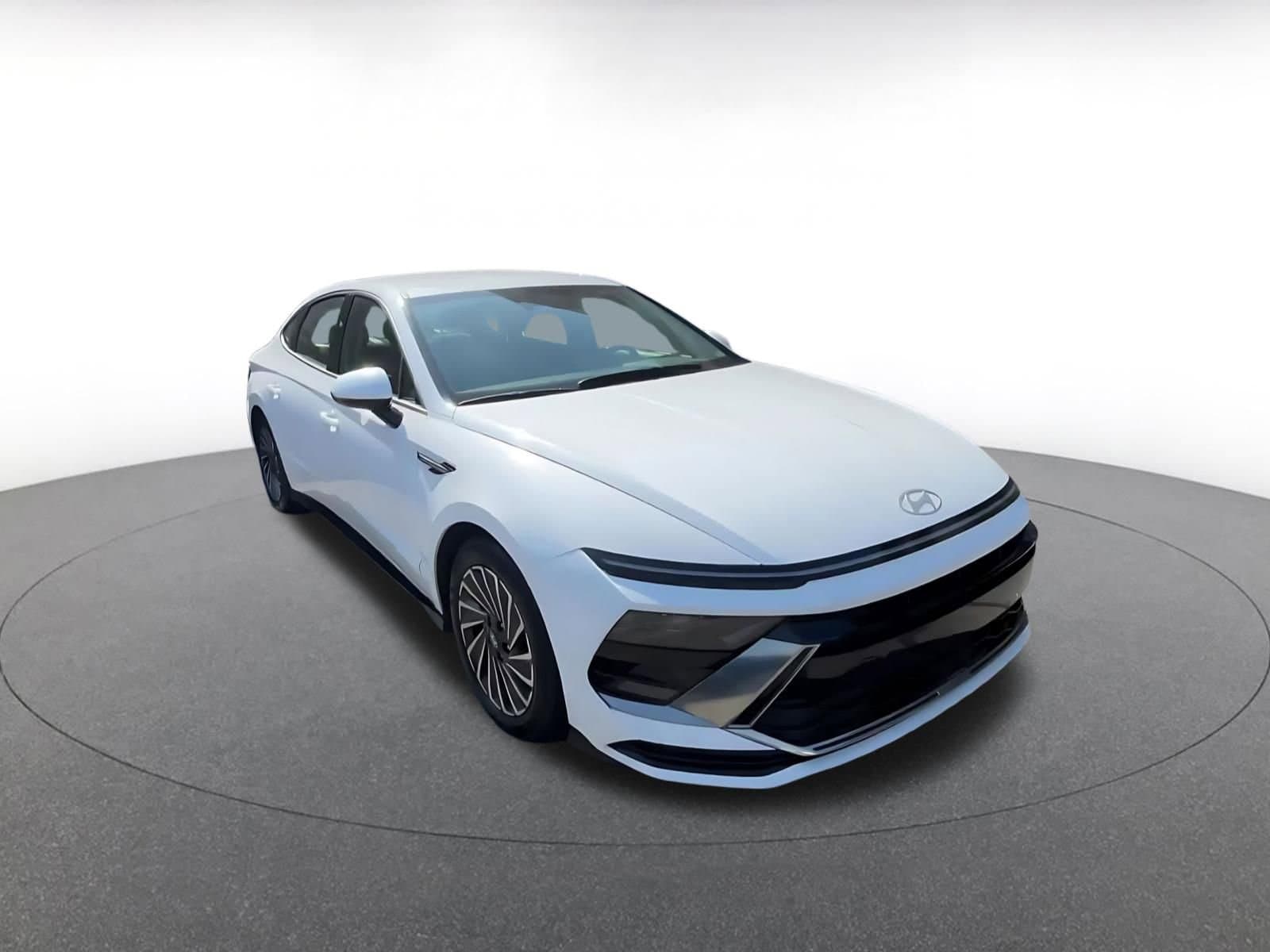 Thumbnail: 2025 Hyundai Sonata - 3