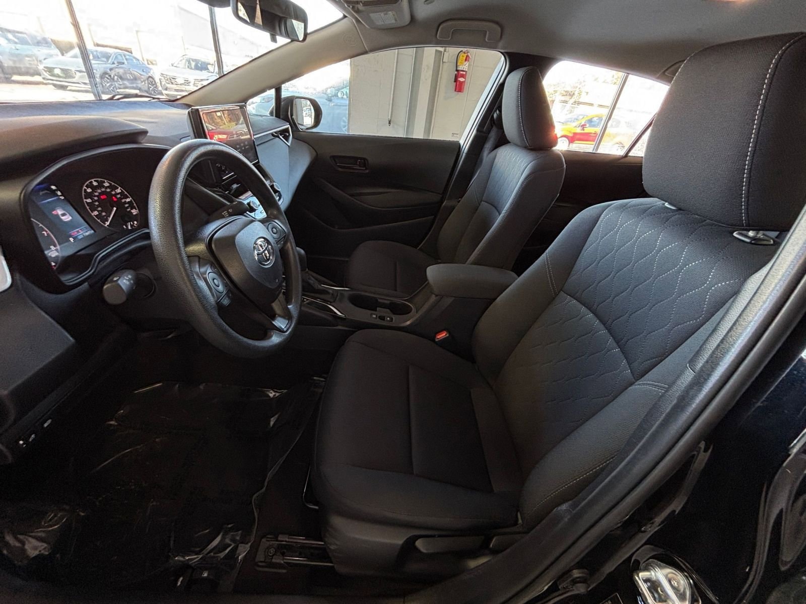 Thumbnail: 2025 Toyota Corolla - 26