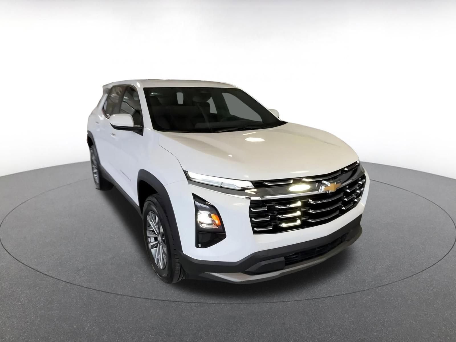 Thumbnail: 2025 Chevrolet Equinox - 3