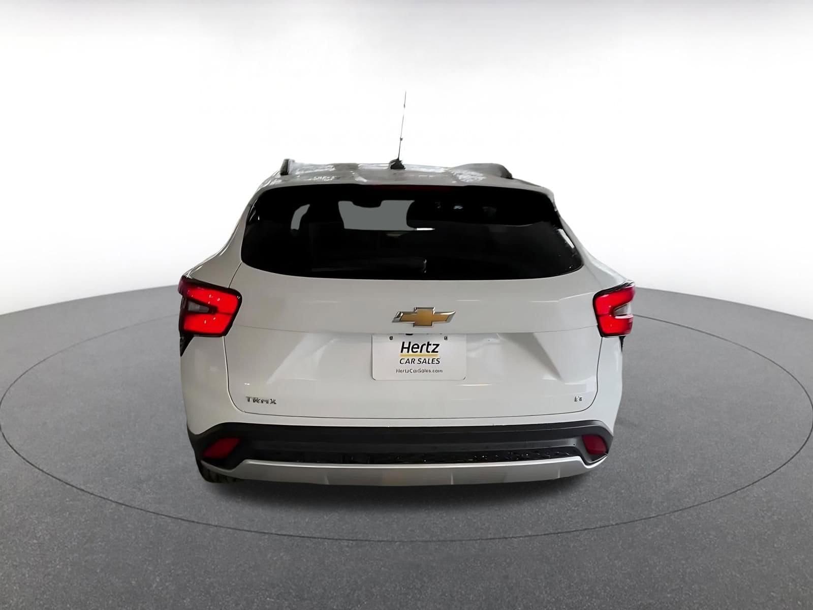 Thumbnail: 2025 Chevrolet Trax - 12