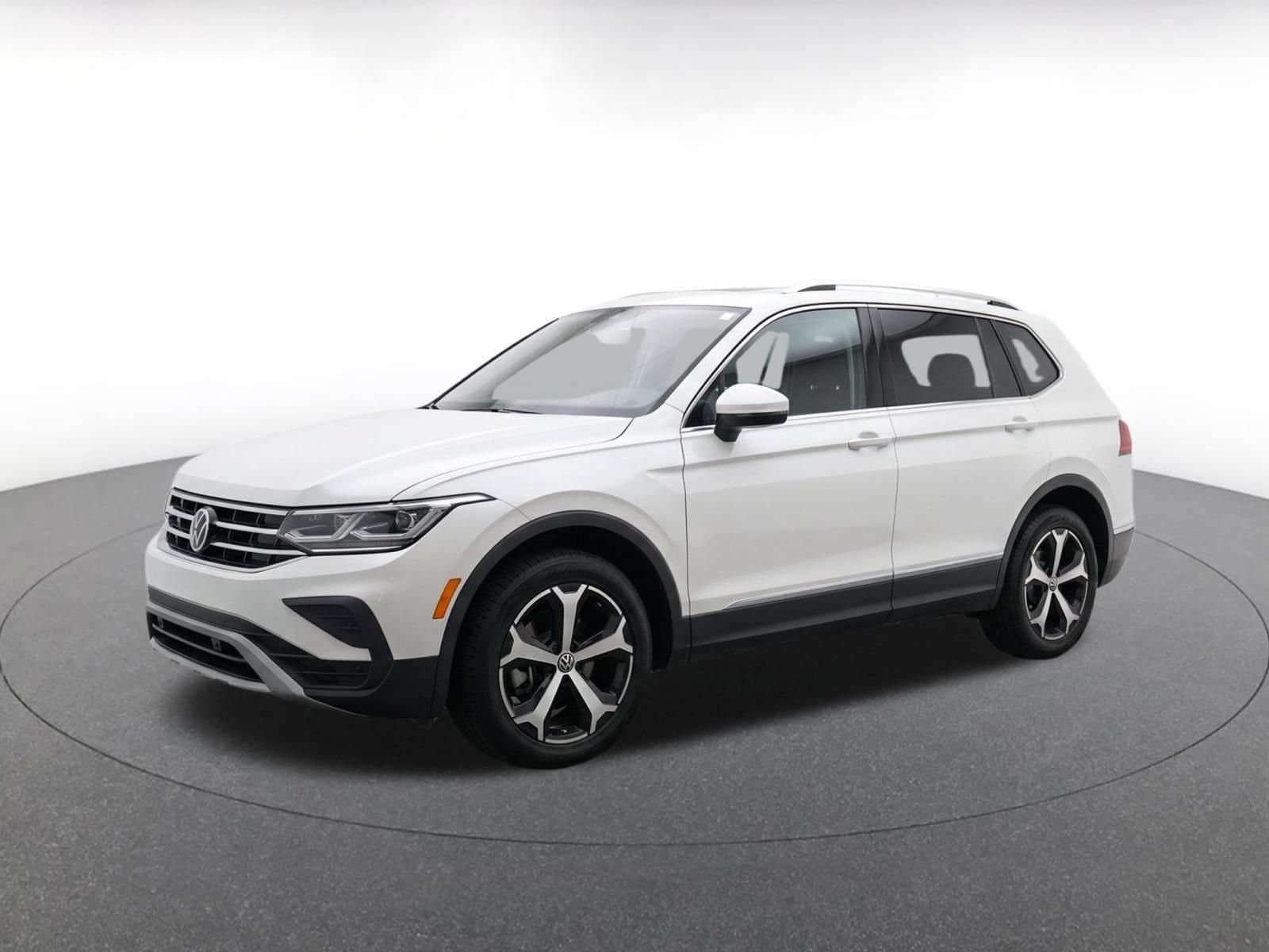 Thumbnail: 2026 Volkswagen Tiguan - 3