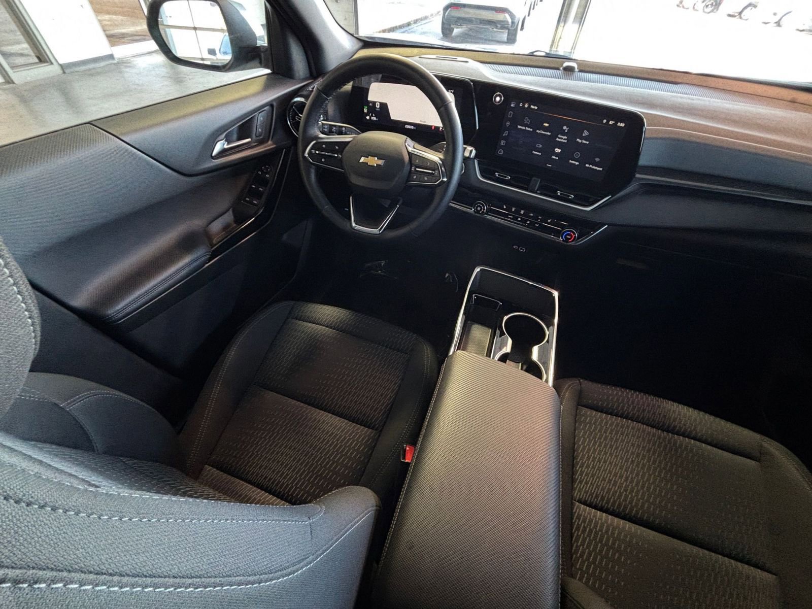 Thumbnail: 2025 Chevrolet Equinox - 35