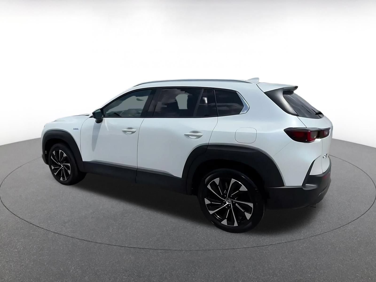 Thumbnail: 2025 Mazda CX-50 - 10