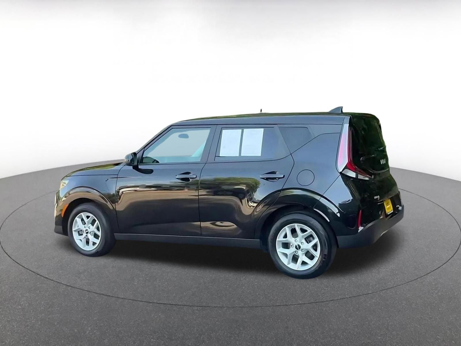 Thumbnail: 2025 Kia Soul - 10