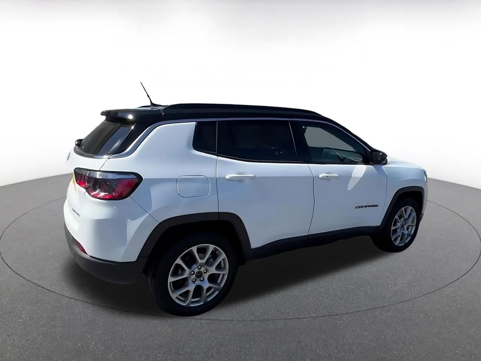 Thumbnail: 2025 Jeep Compass - 13