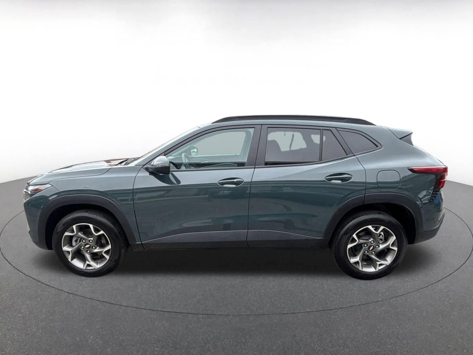 Thumbnail: 2025 Chevrolet Trax - 11