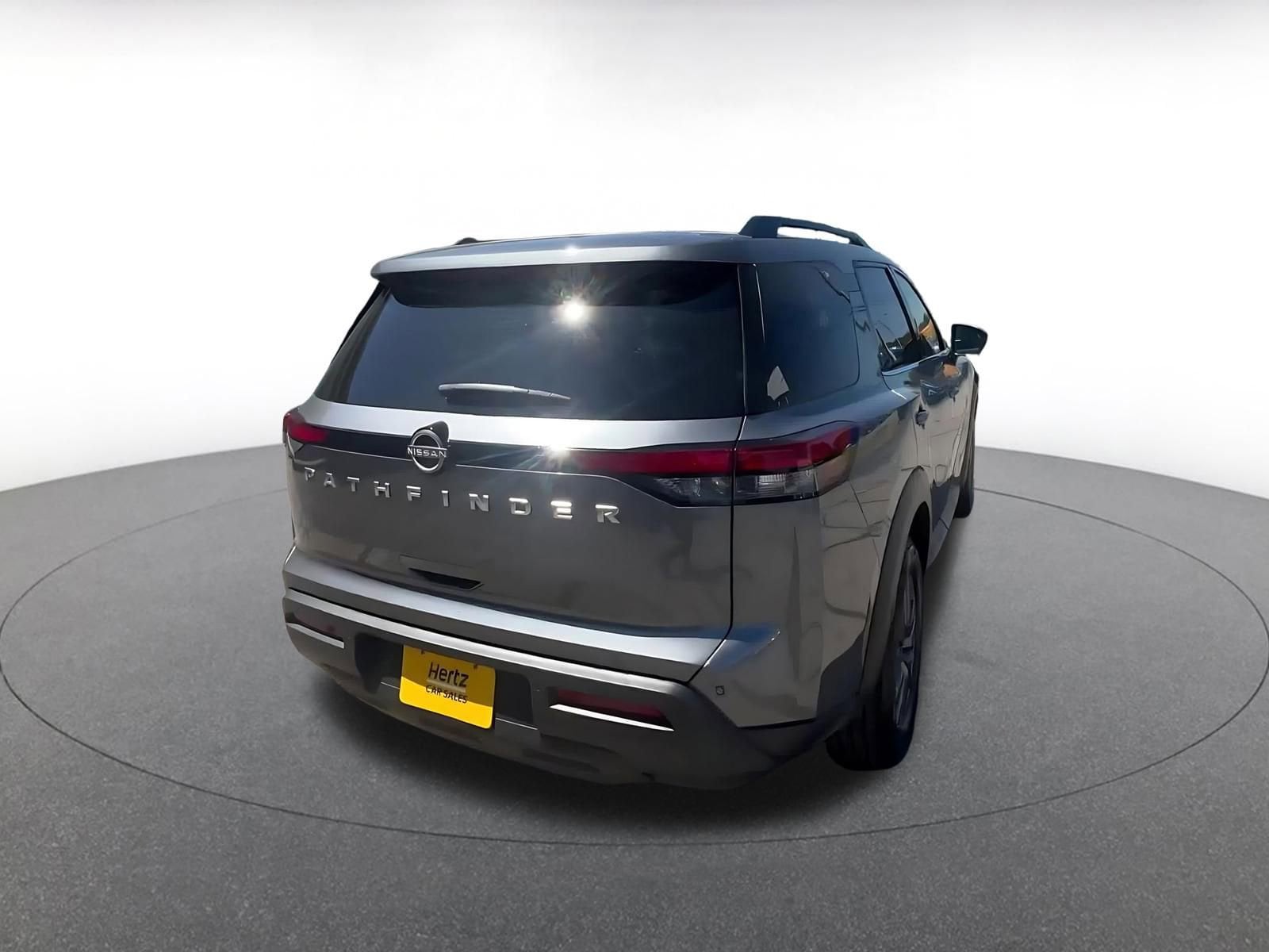 Thumbnail: 2025 Nissan Pathfinder - 13