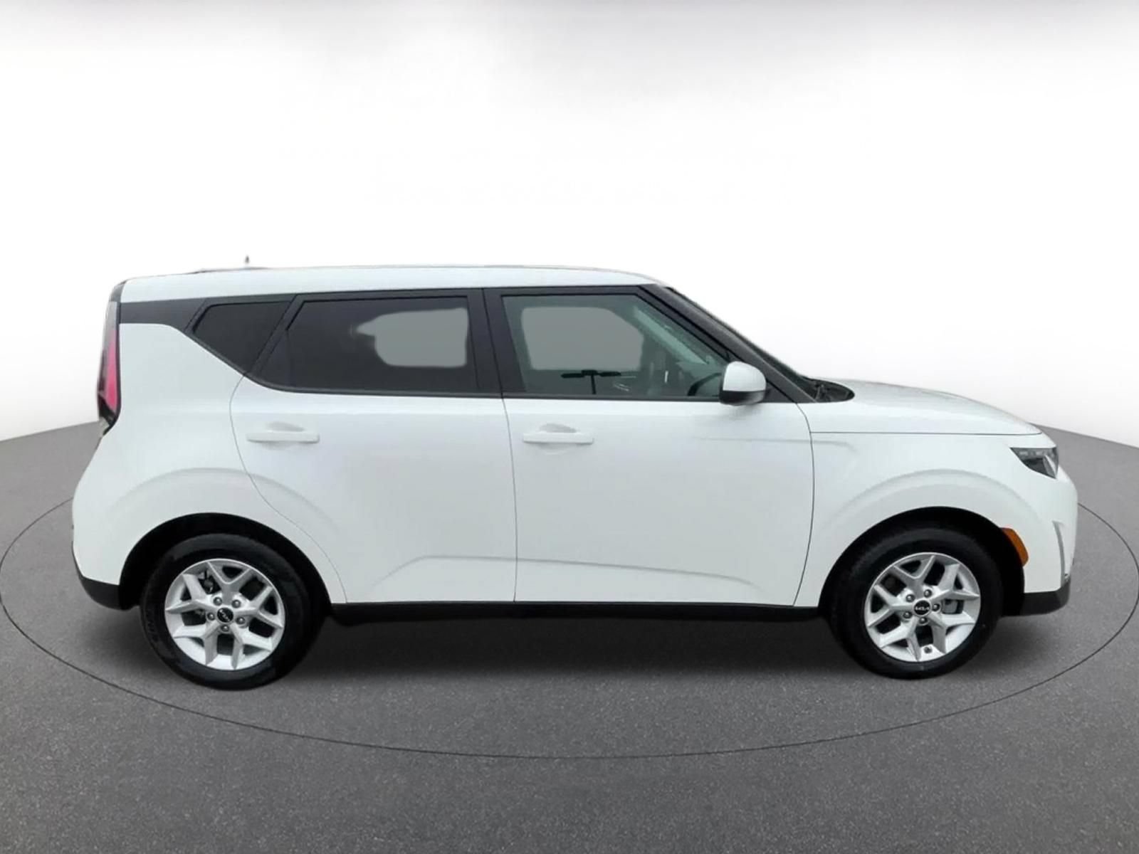 Thumbnail: 2025 Kia Soul - 13