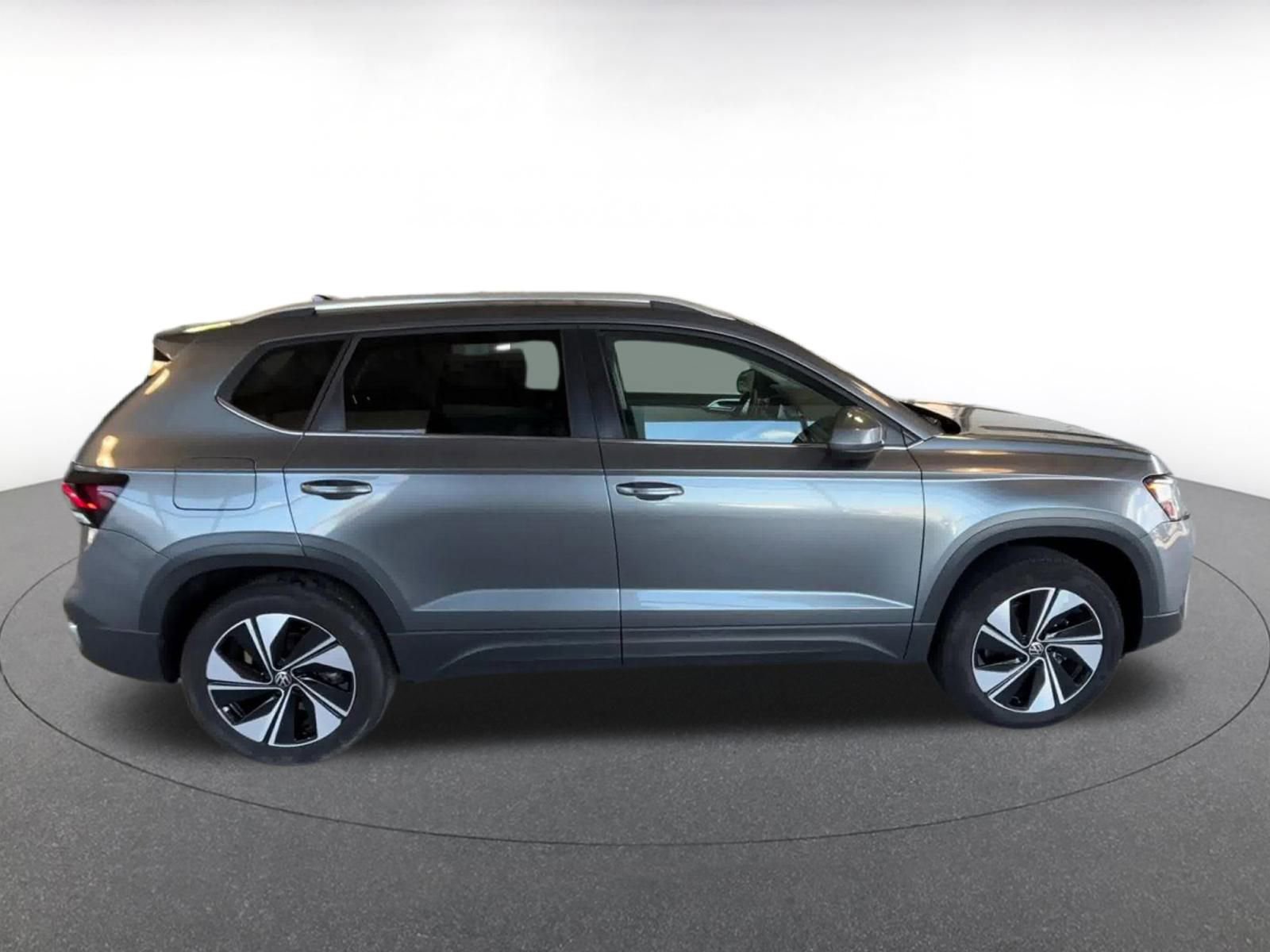 Thumbnail: 2025 Volkswagen Taos - 18