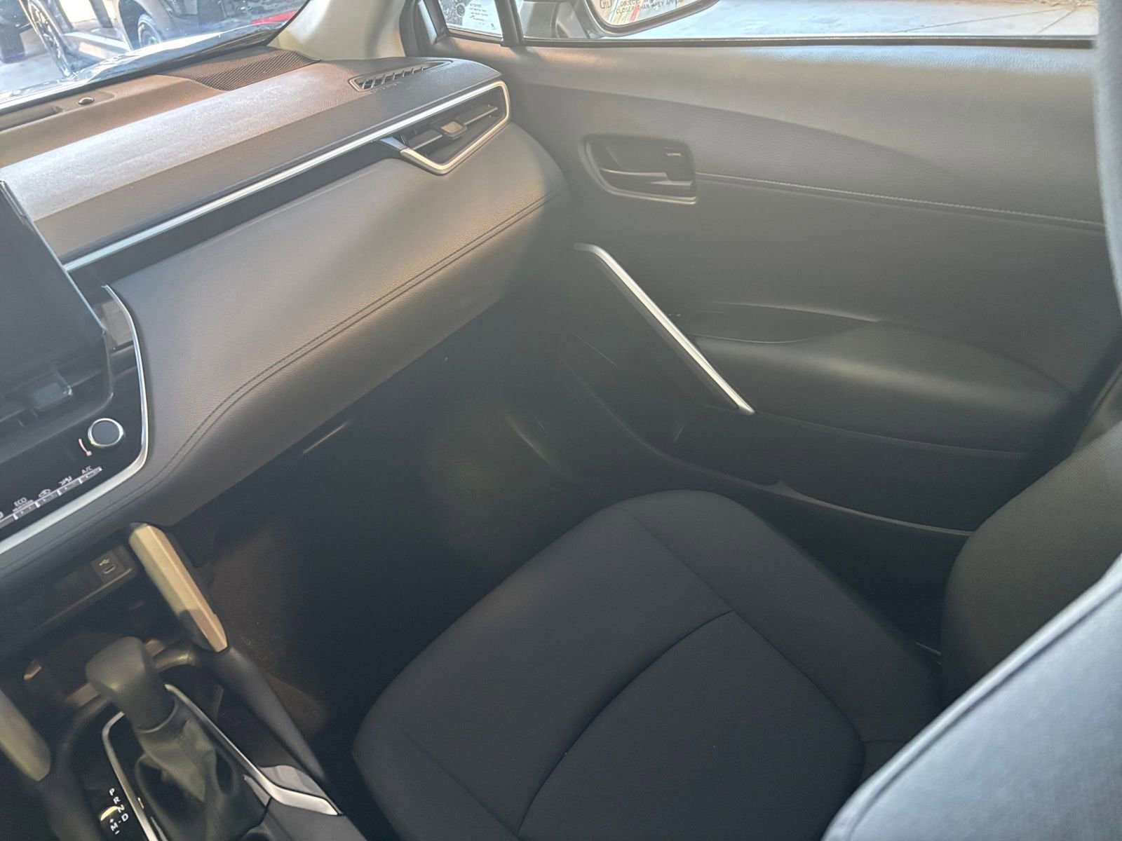 Thumbnail: 2025 Toyota Corolla Cross - 34