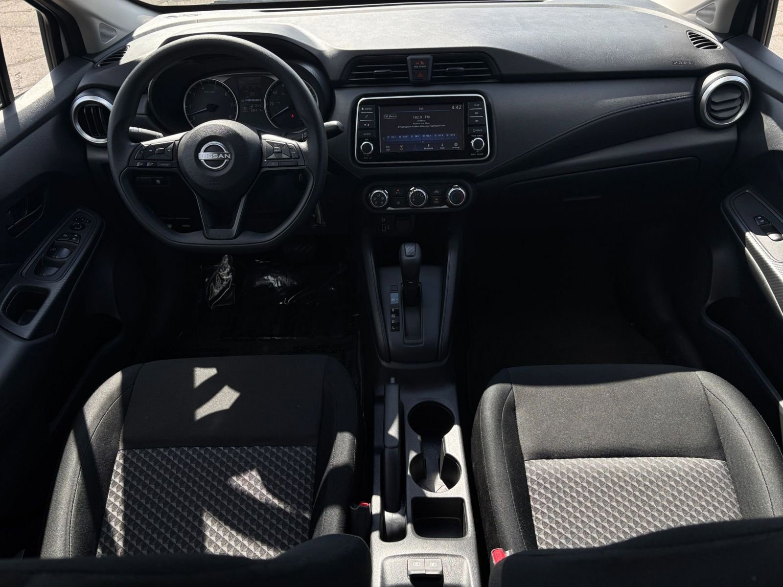 2024 Nissan Versa S 31