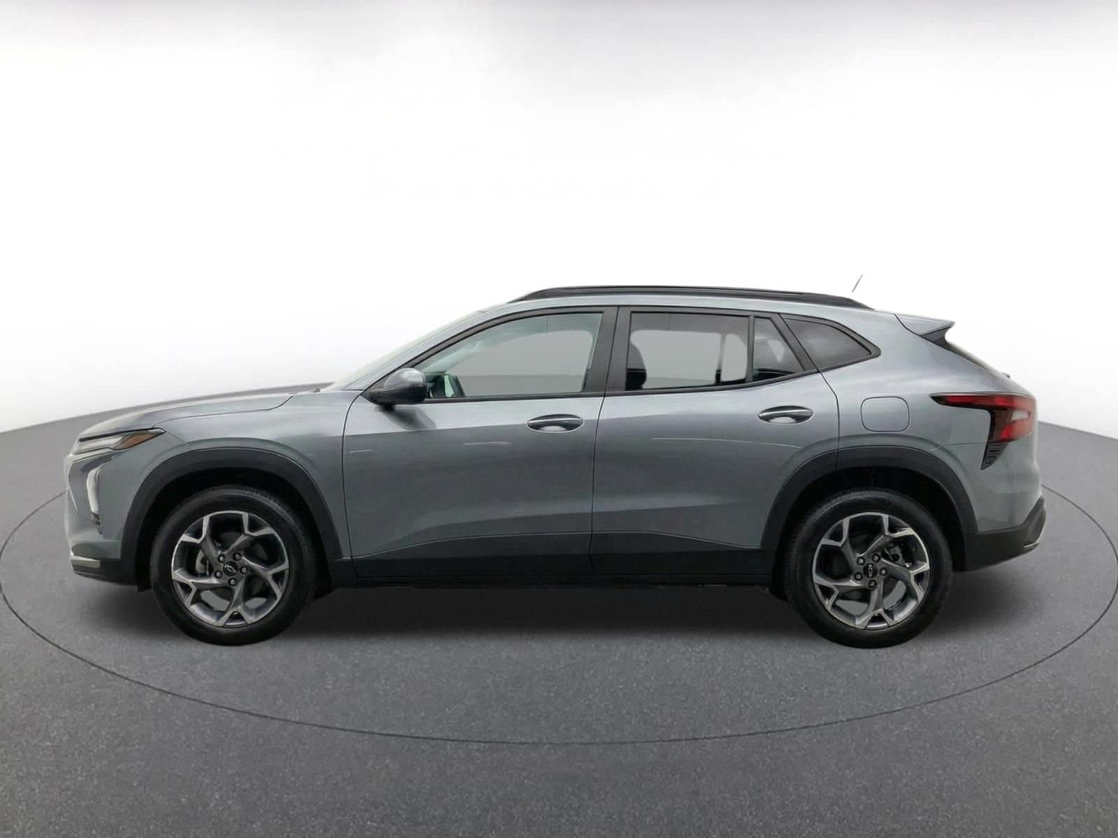 Thumbnail: 2025 Chevrolet Trax - 5