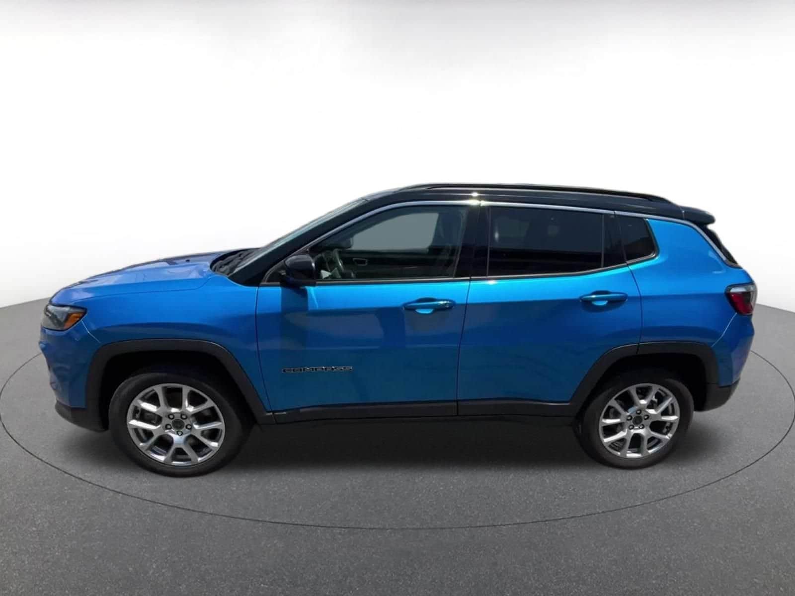 Thumbnail: 2025 Jeep Compass - 8