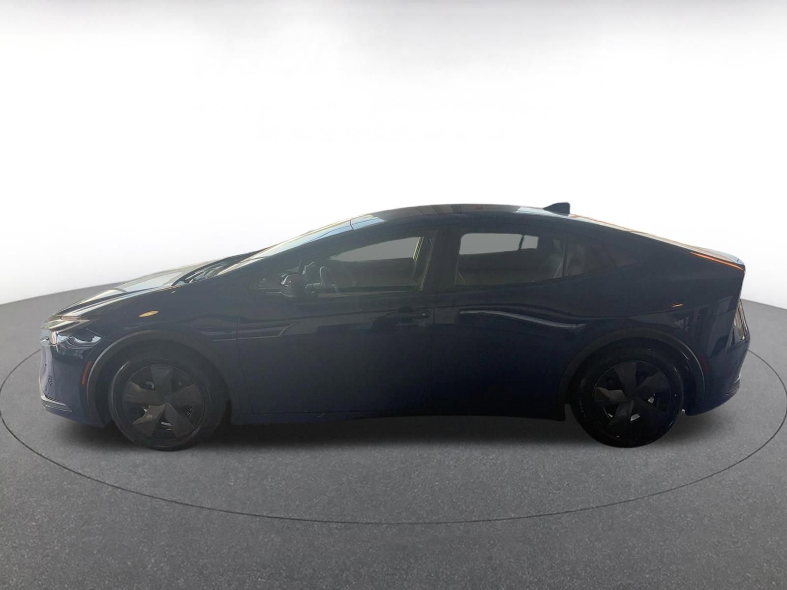 Thumbnail: 2025 Toyota Prius - 10