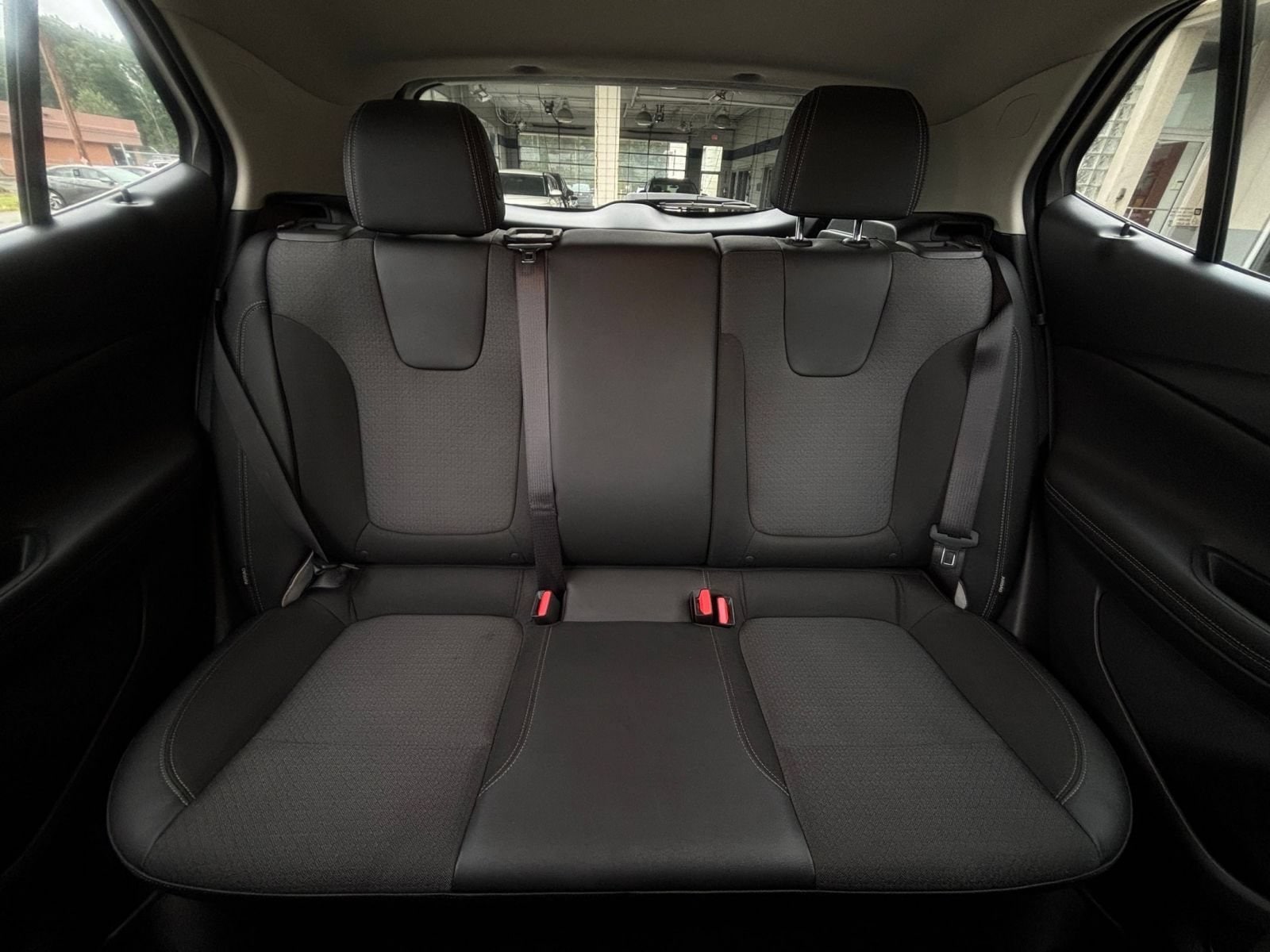 Thumbnail: 2025 Buick Encore GX - 33