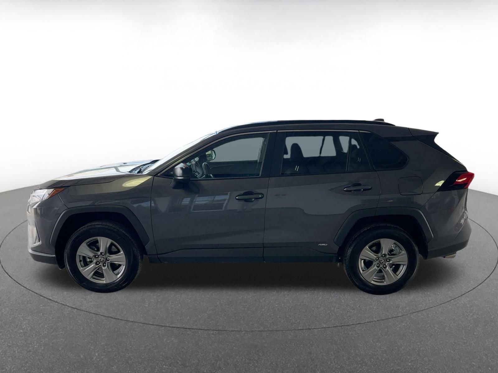 Thumbnail: 2025 Toyota RAV4 - 8