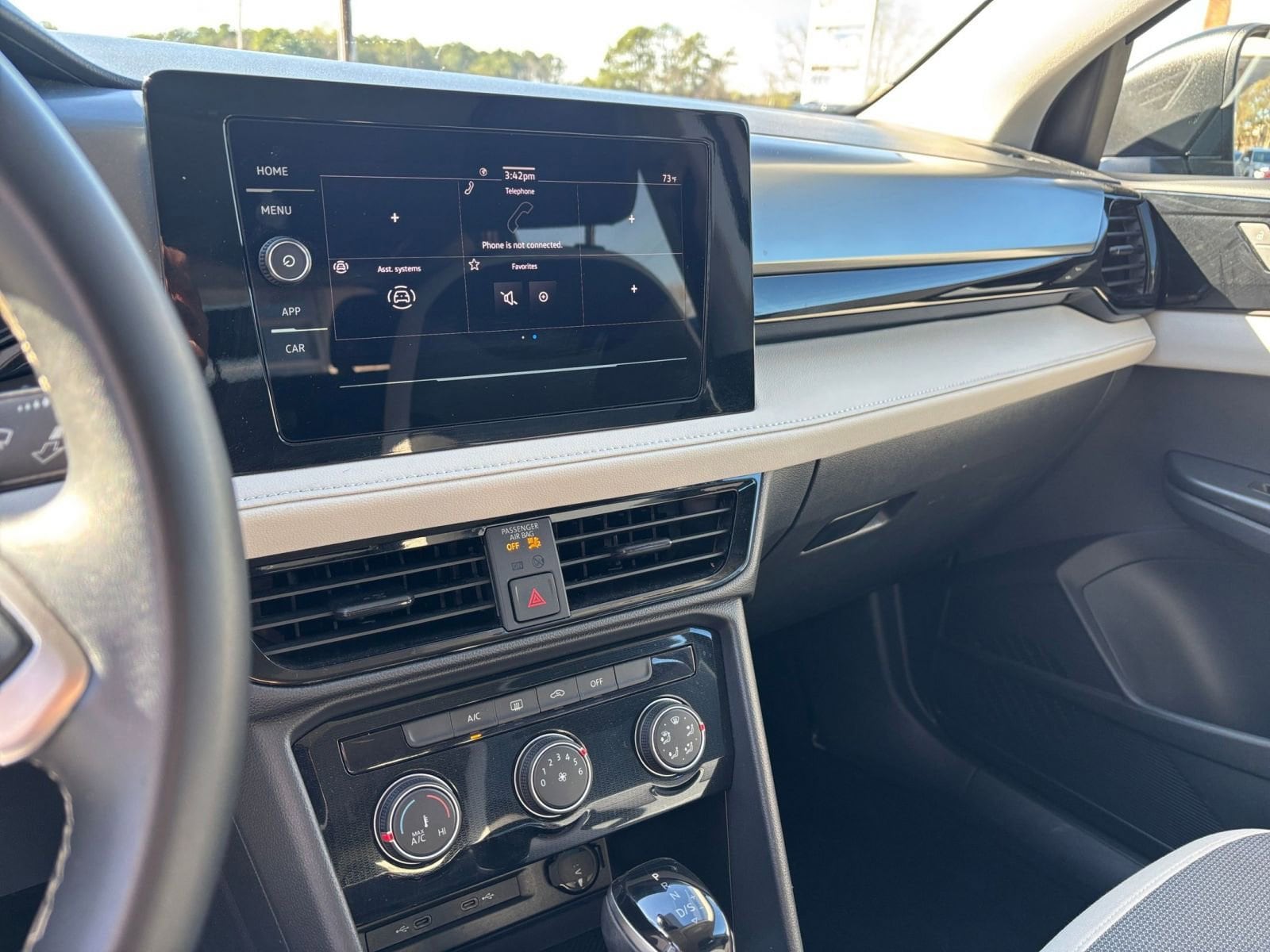 Thumbnail: 2025 Volkswagen Taos - 20