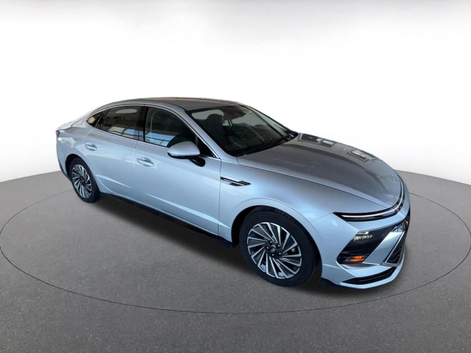 Thumbnail: 2025 Hyundai Sonata - 2