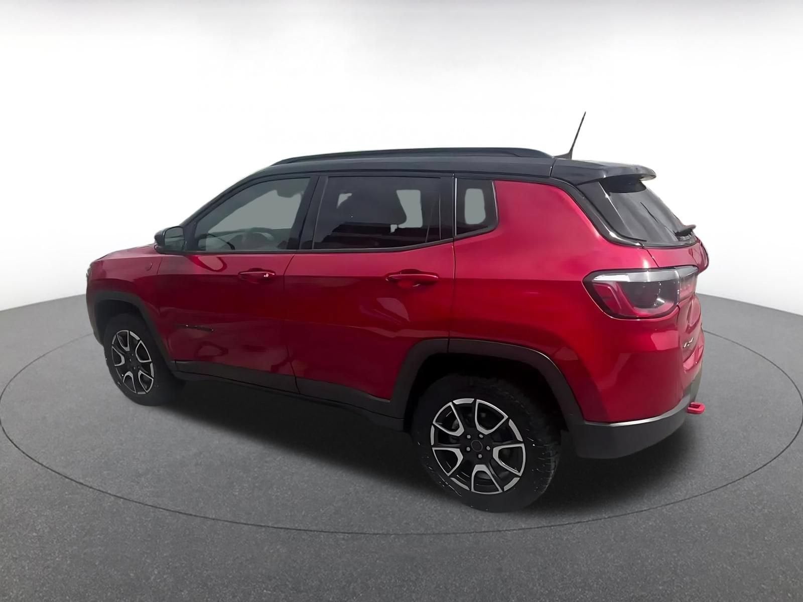 2025 Jeep Compass Trailhawk - Photo 8