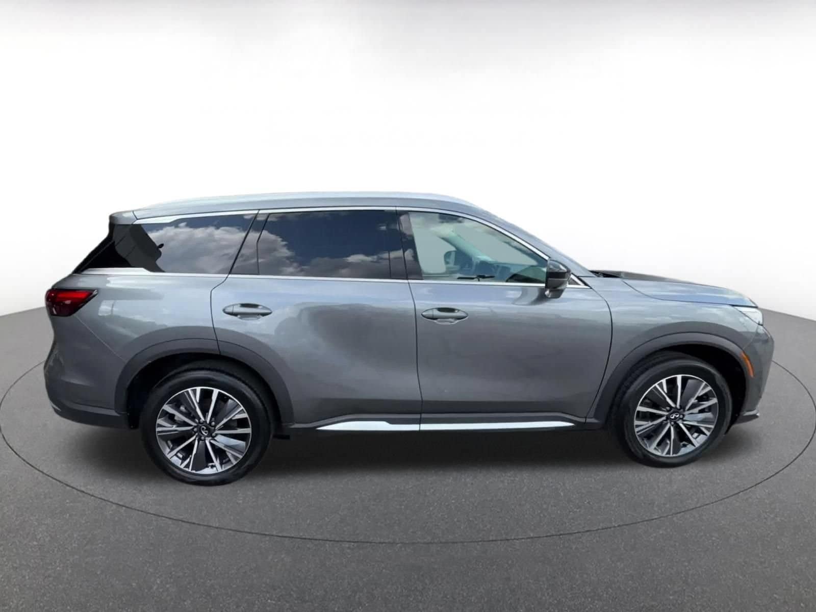 Thumbnail: 2026 INFINITI QX60 - 15
