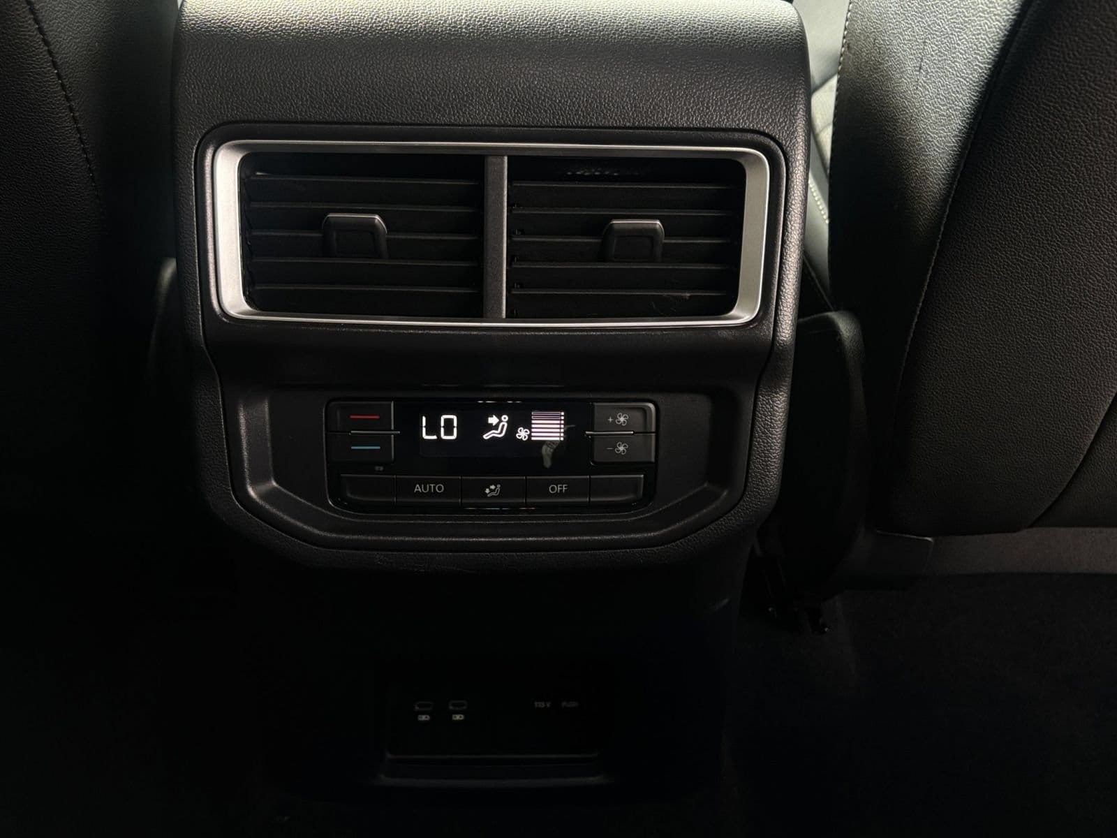 Thumbnail: 2026 Volkswagen Atlas - 24