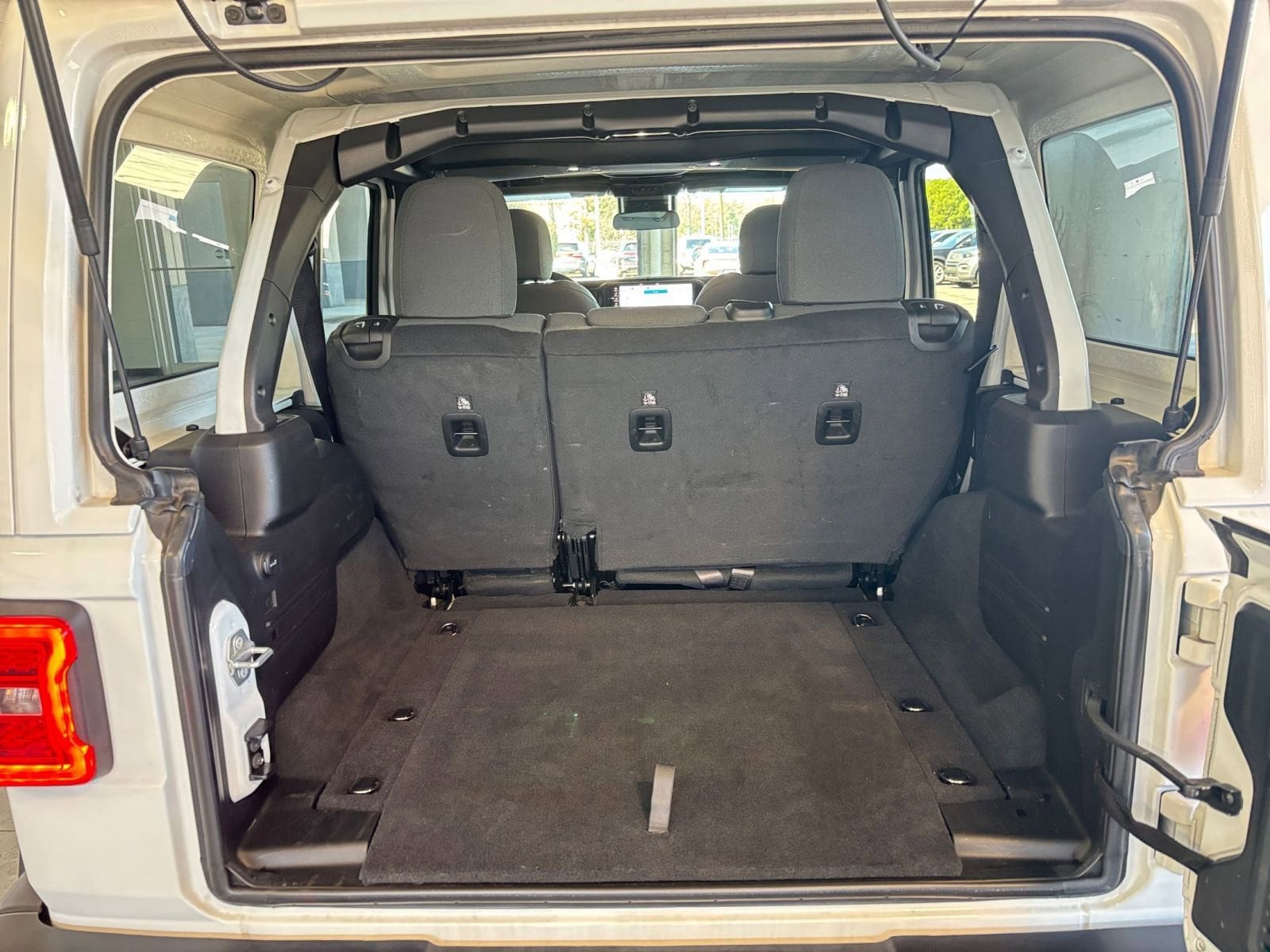 Thumbnail: 2025 Jeep Wrangler - 30