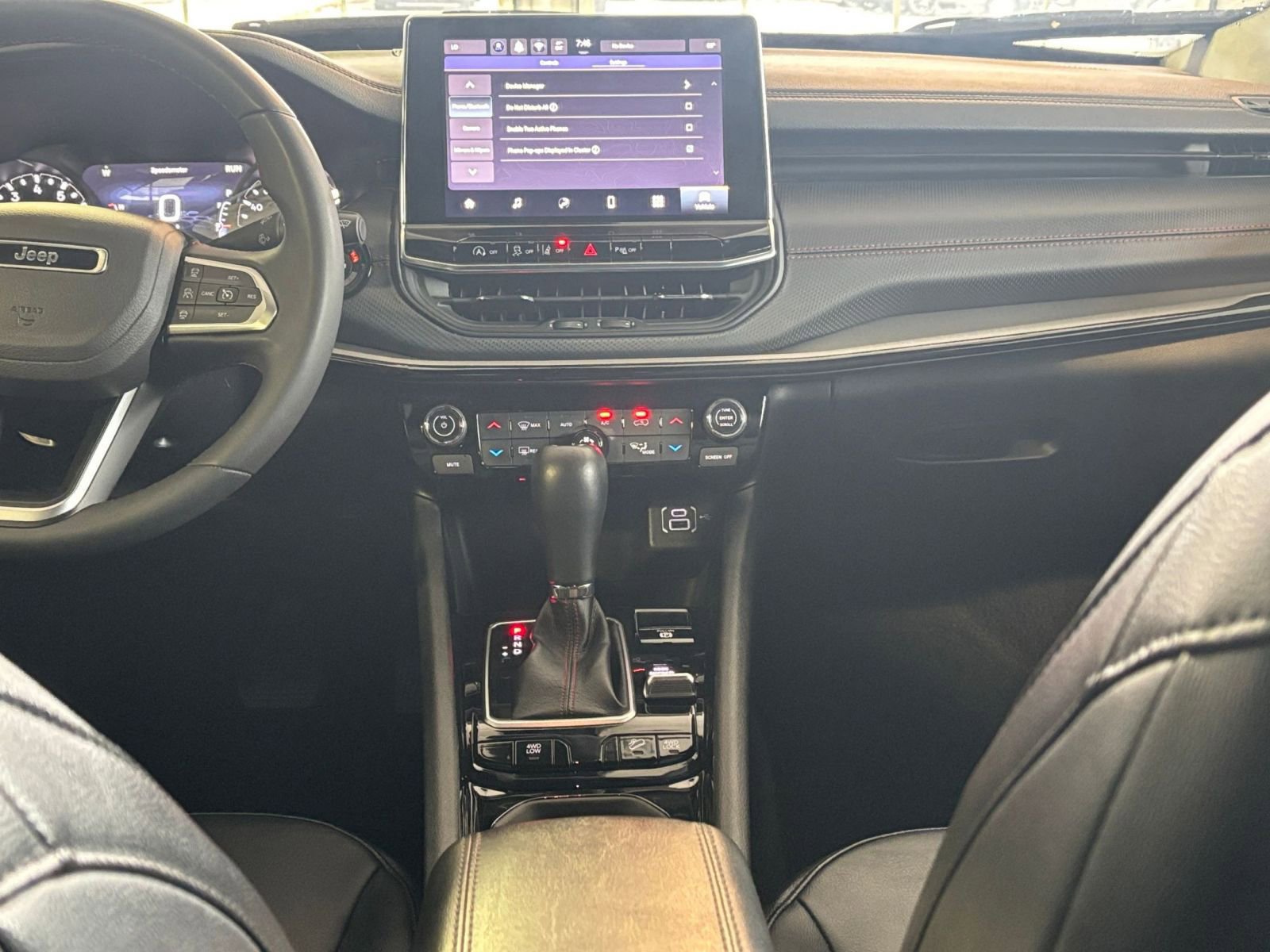 Thumbnail: 2025 Jeep Compass - 23