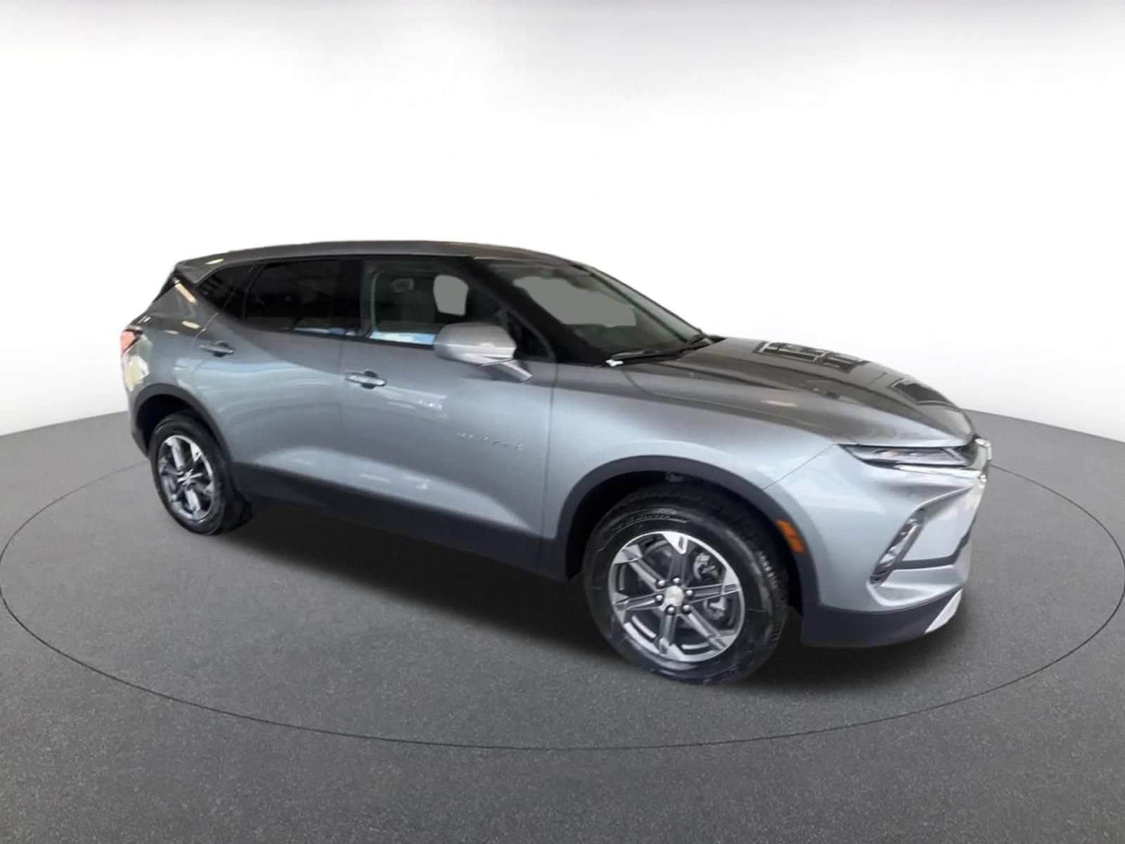 Thumbnail: 2025 Chevrolet Blazer - 2