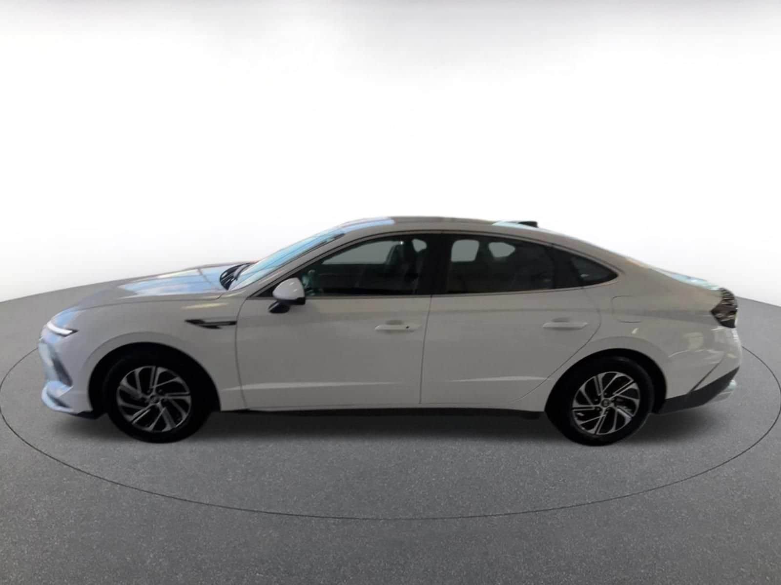 Thumbnail: 2026 Kia K4 - 8