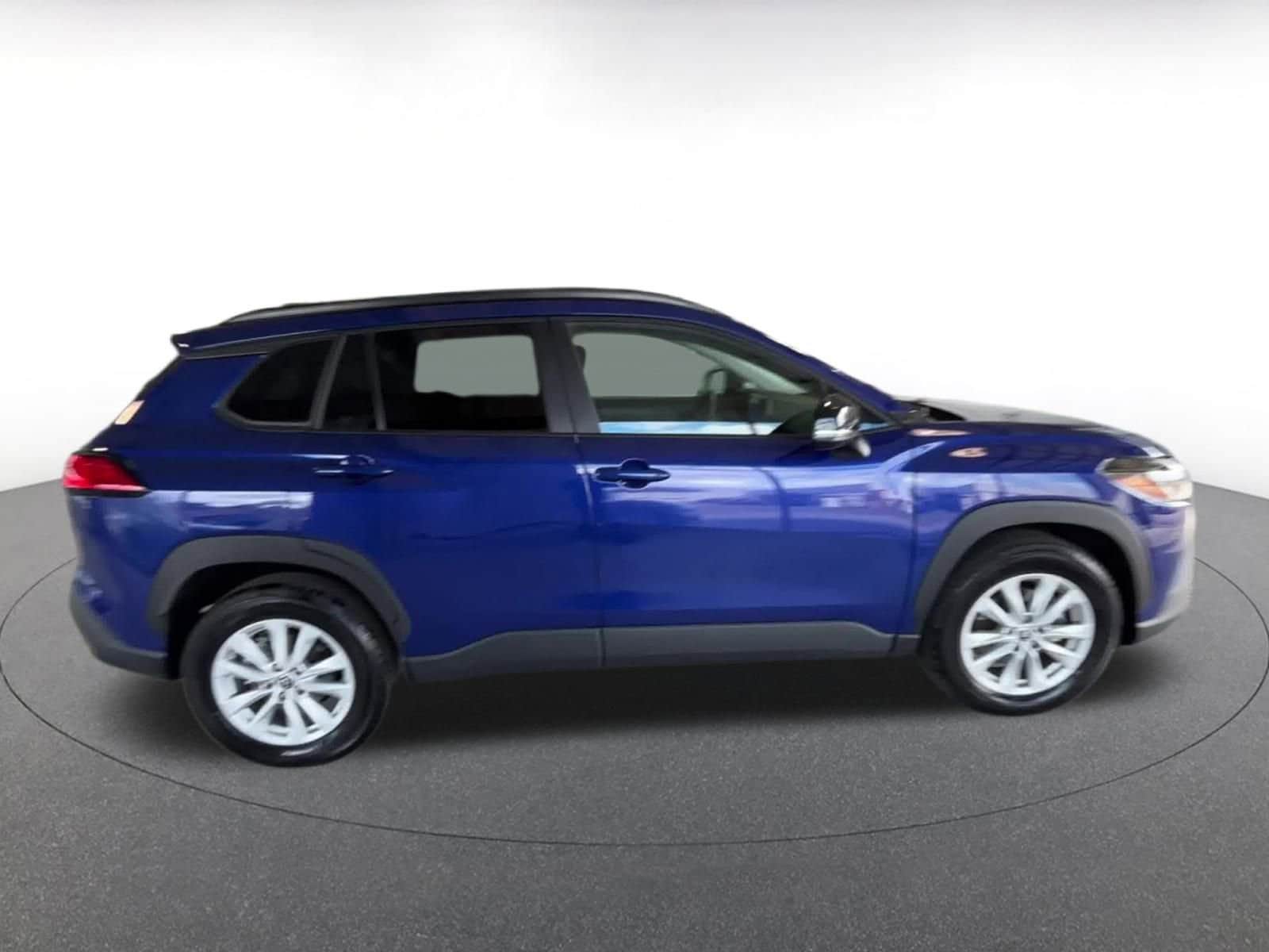 Thumbnail: 2025 Toyota Corolla Cross - 15