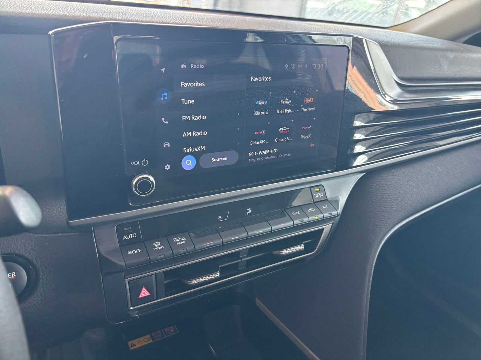 Thumbnail: 2025 Toyota Camry - 25