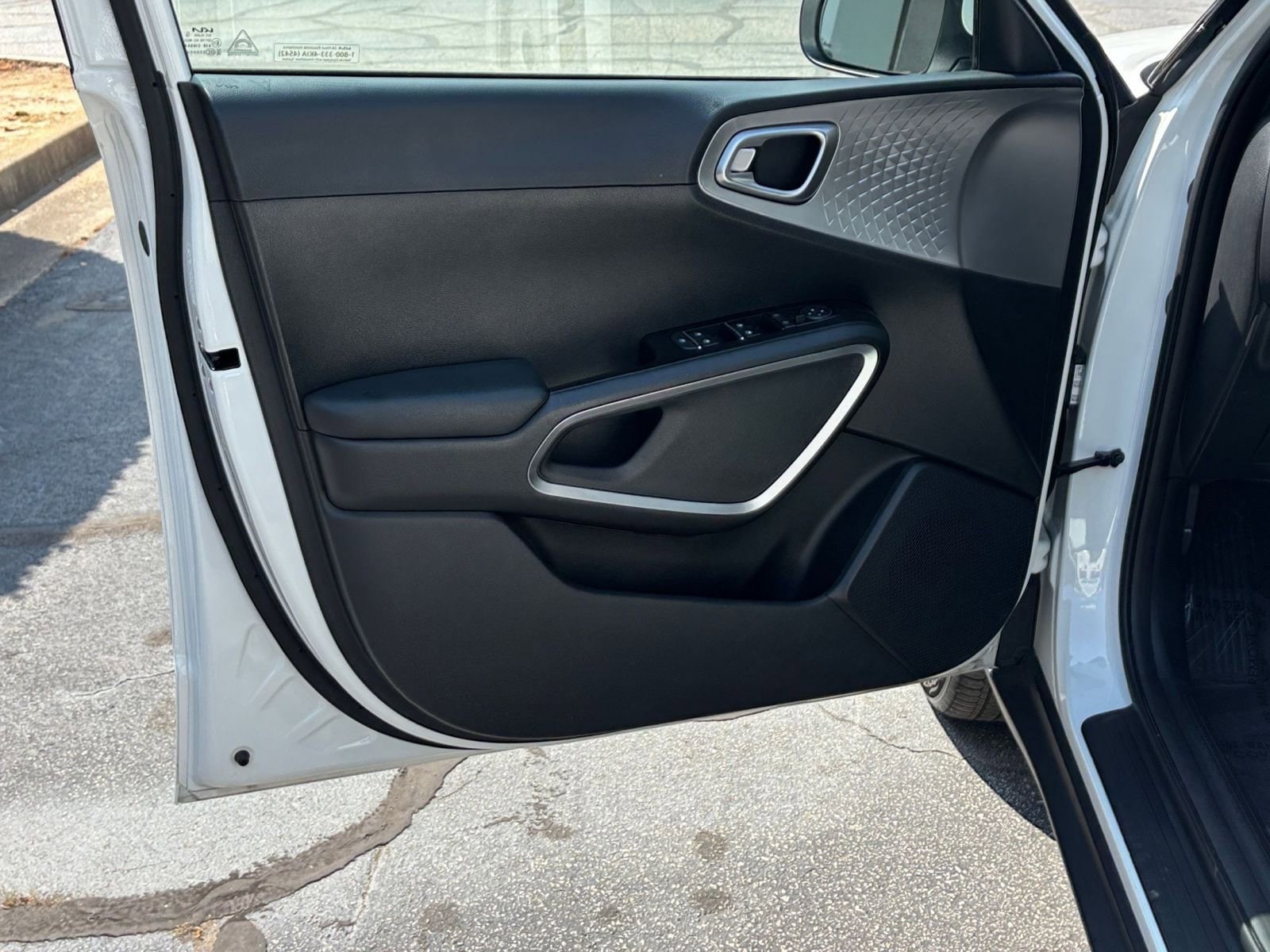 Thumbnail: 2025 Kia Soul - 18