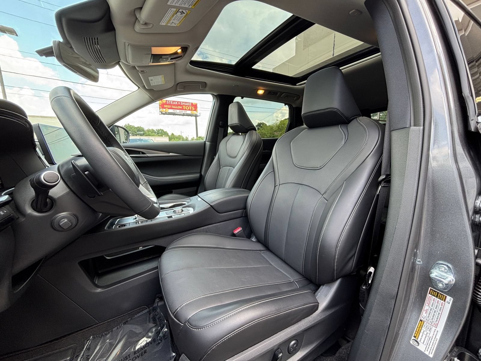 Thumbnail: 2026 INFINITI QX60 - 29