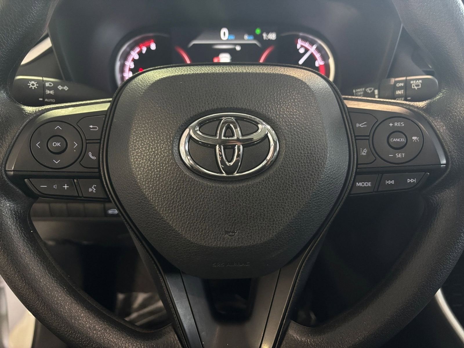 Thumbnail: 2025 Toyota RAV4 - 31