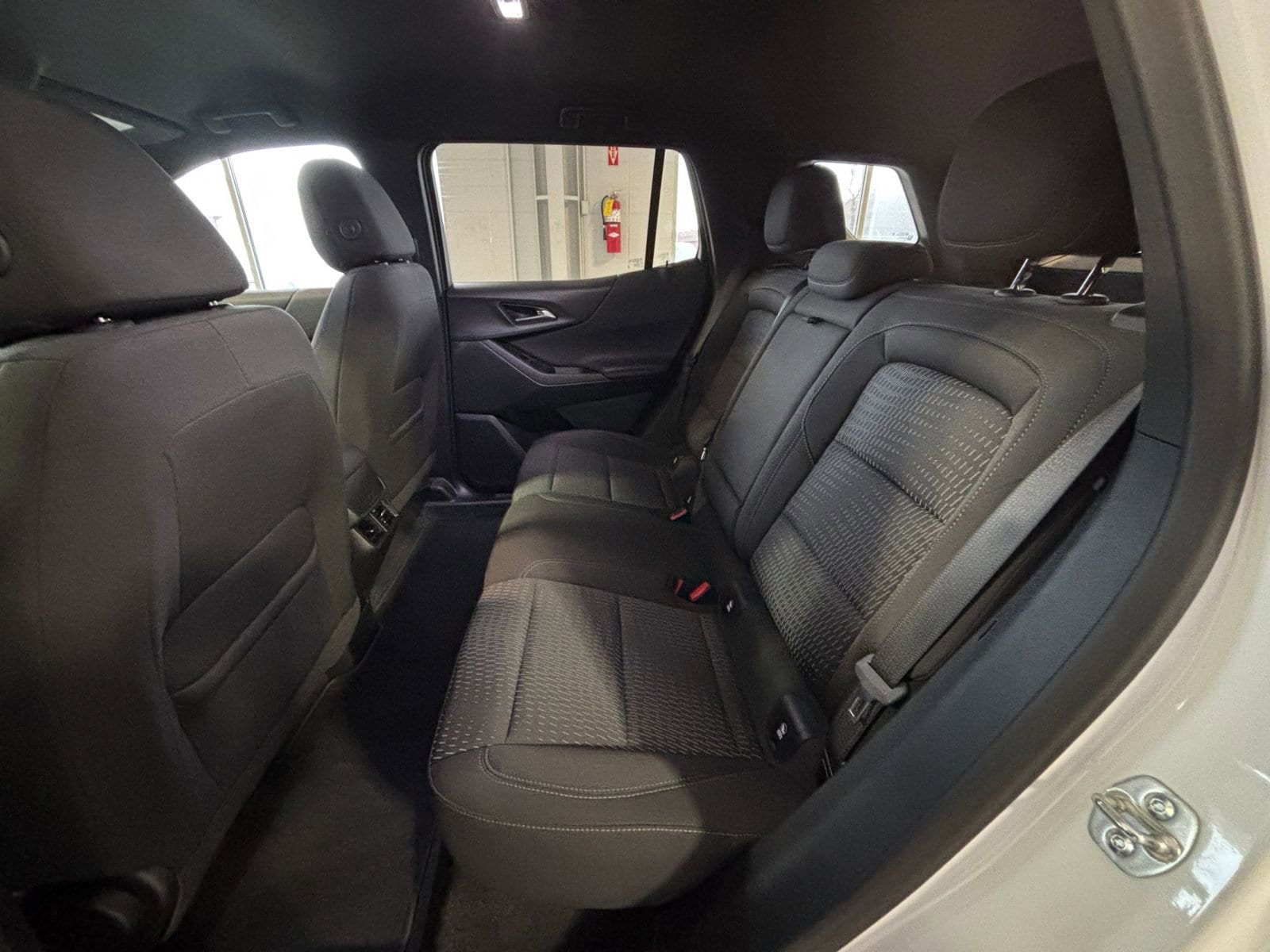 Thumbnail: 2025 Chevrolet Equinox - 25