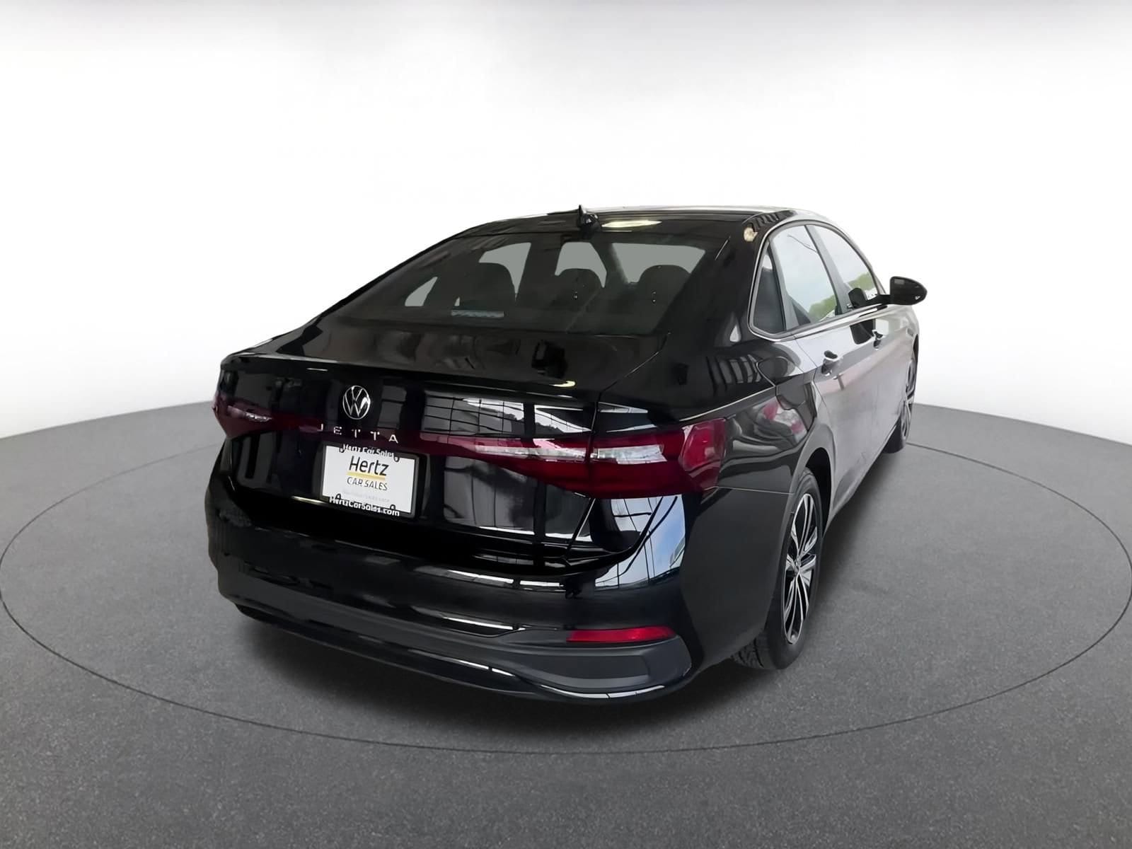 Thumbnail: 2025 Volkswagen Jetta - 13