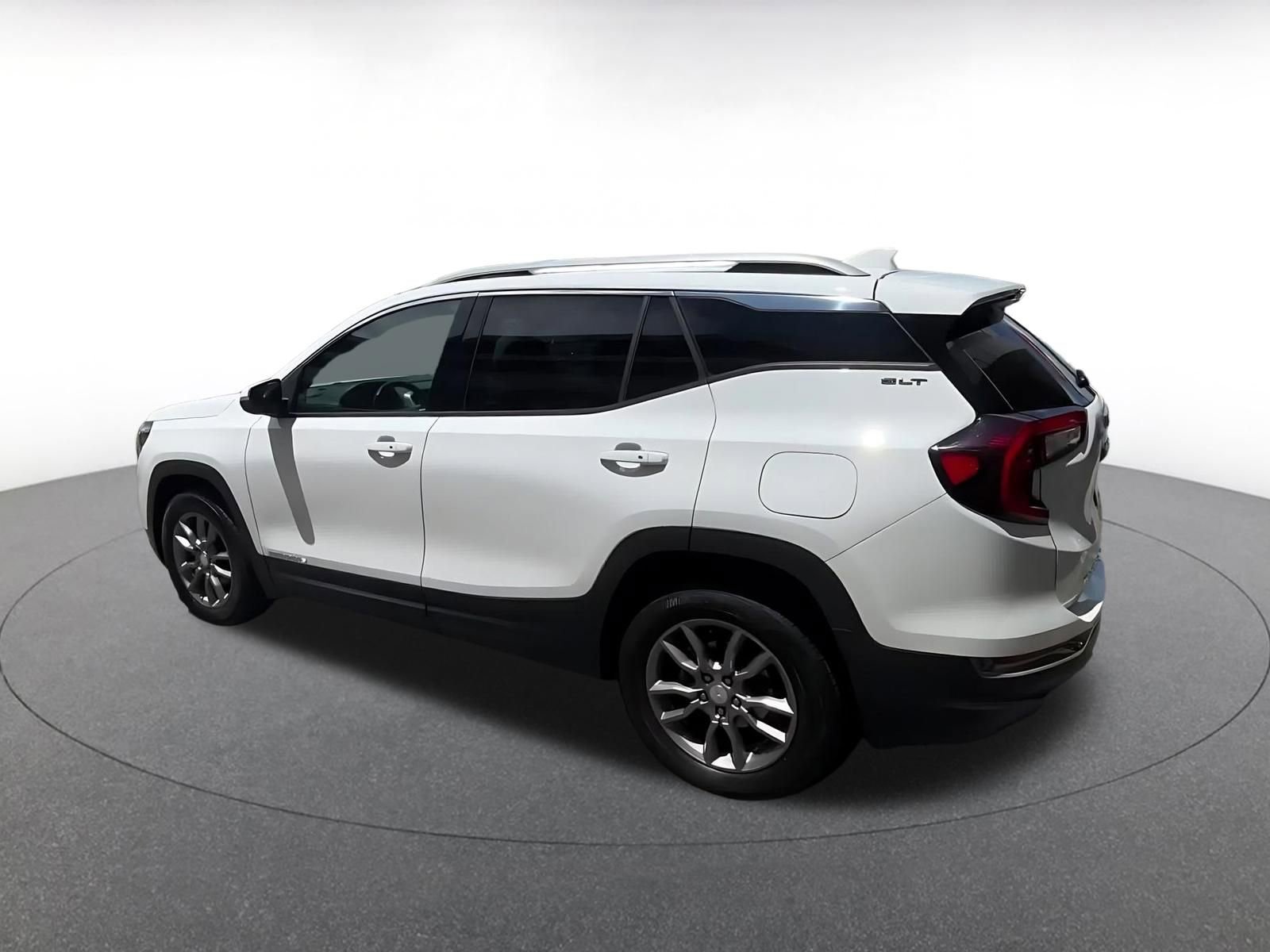 Thumbnail: 2024 GMC Terrain - 10