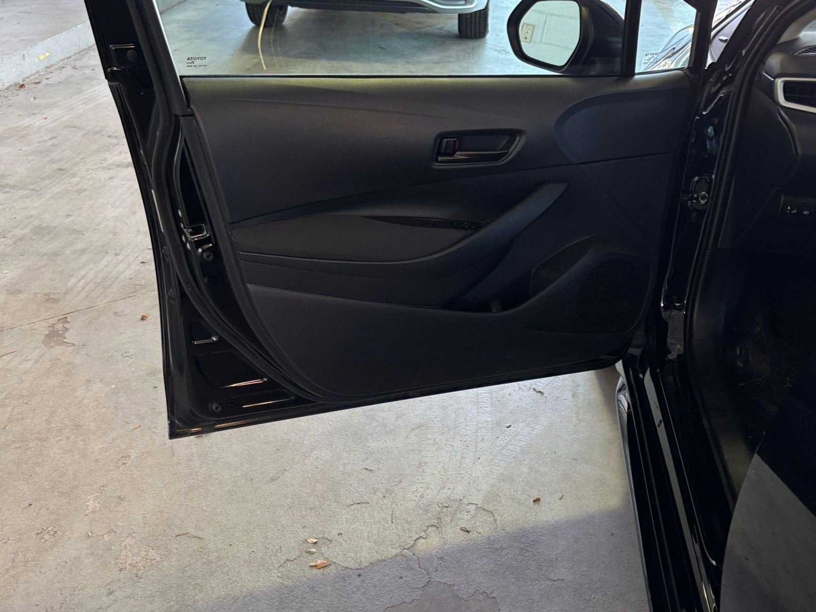 Thumbnail: 2025 Toyota Corolla - 20